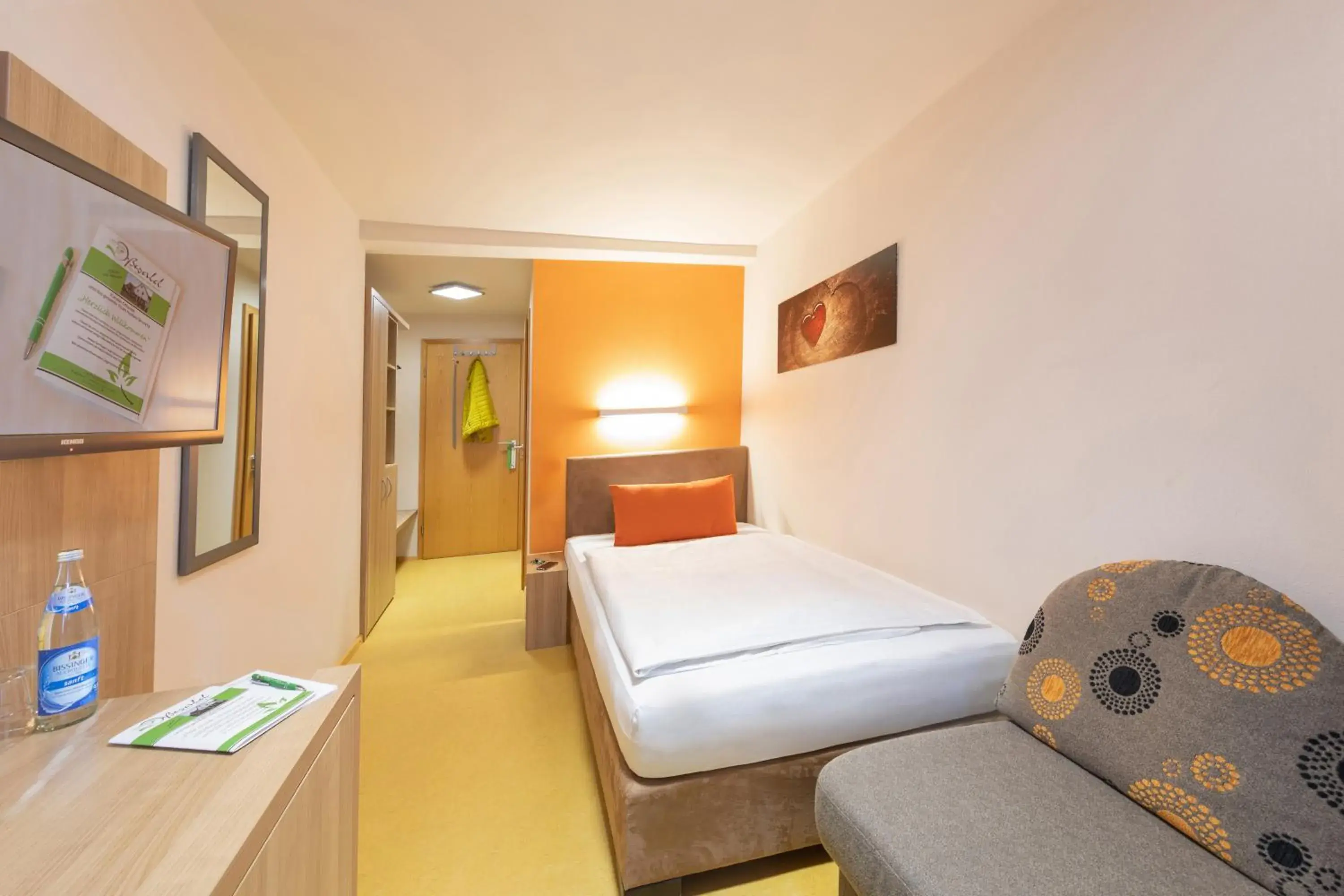 Photo of the whole room, Bed in Landhotel Oßwald Photo of the whole room, Bed in Landhotel Oßwald