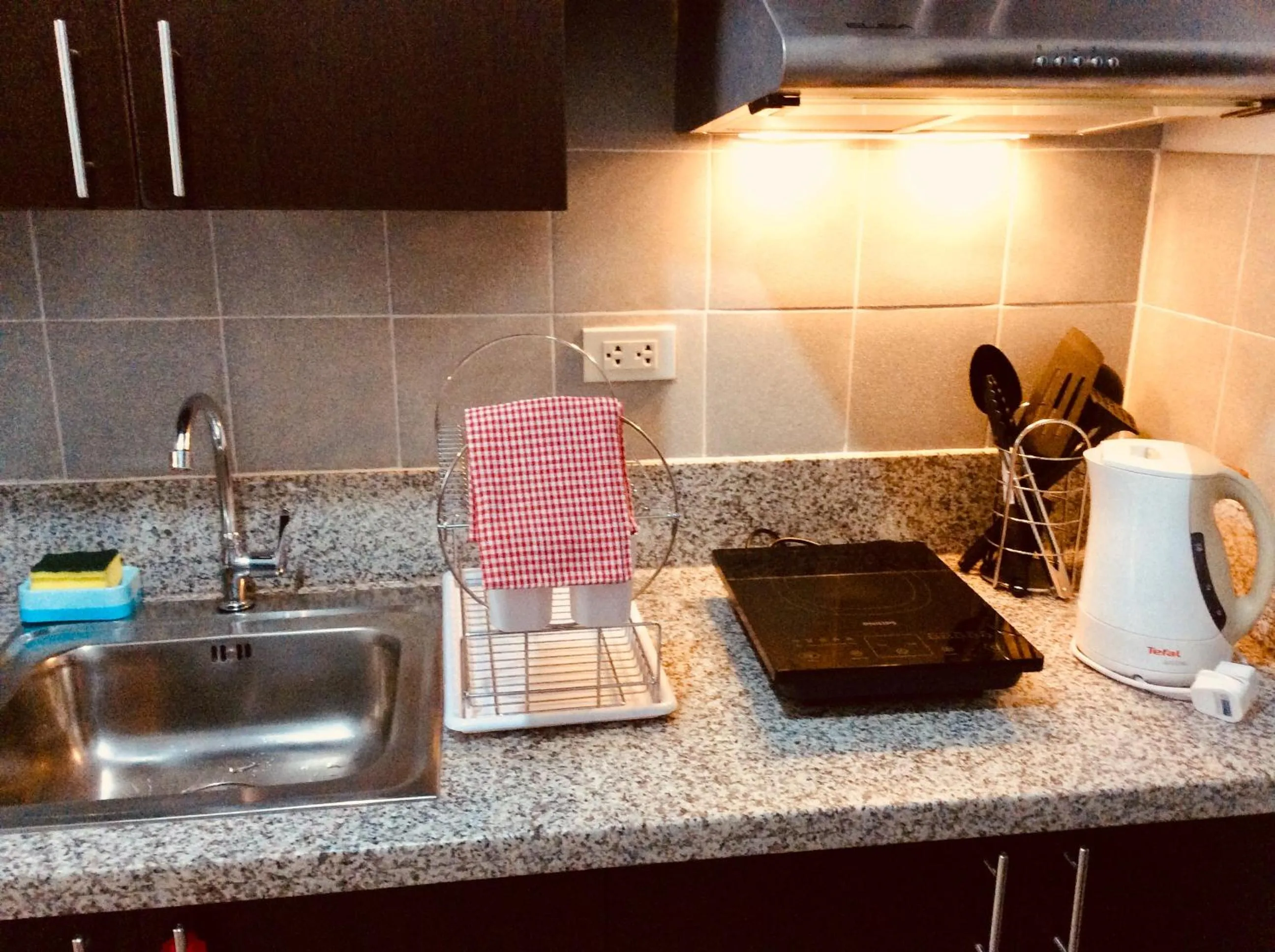 Kitchen or kitchenette in Studio Fully Furnished