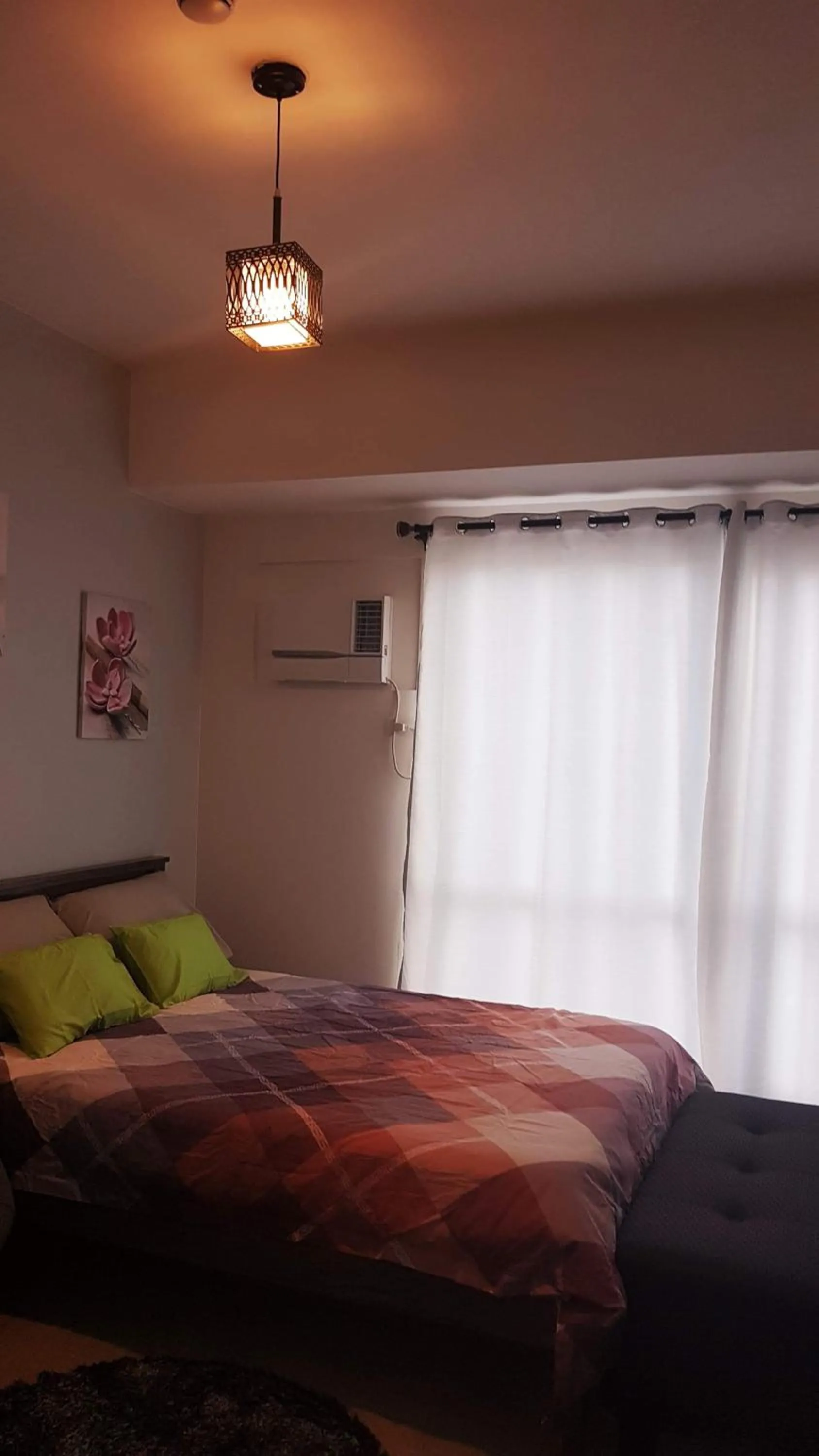 Bed in Studio Fully Furnished