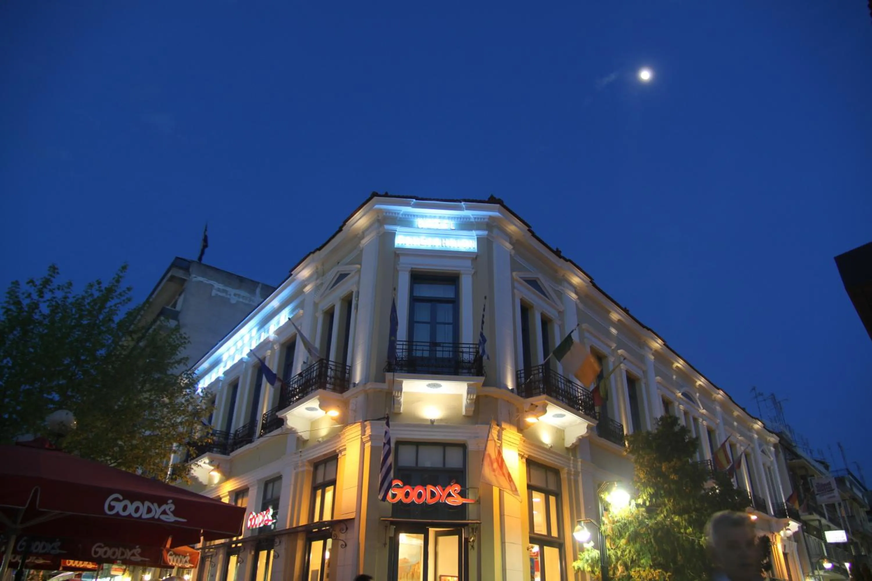 Facade/entrance in Hotel Panellinion