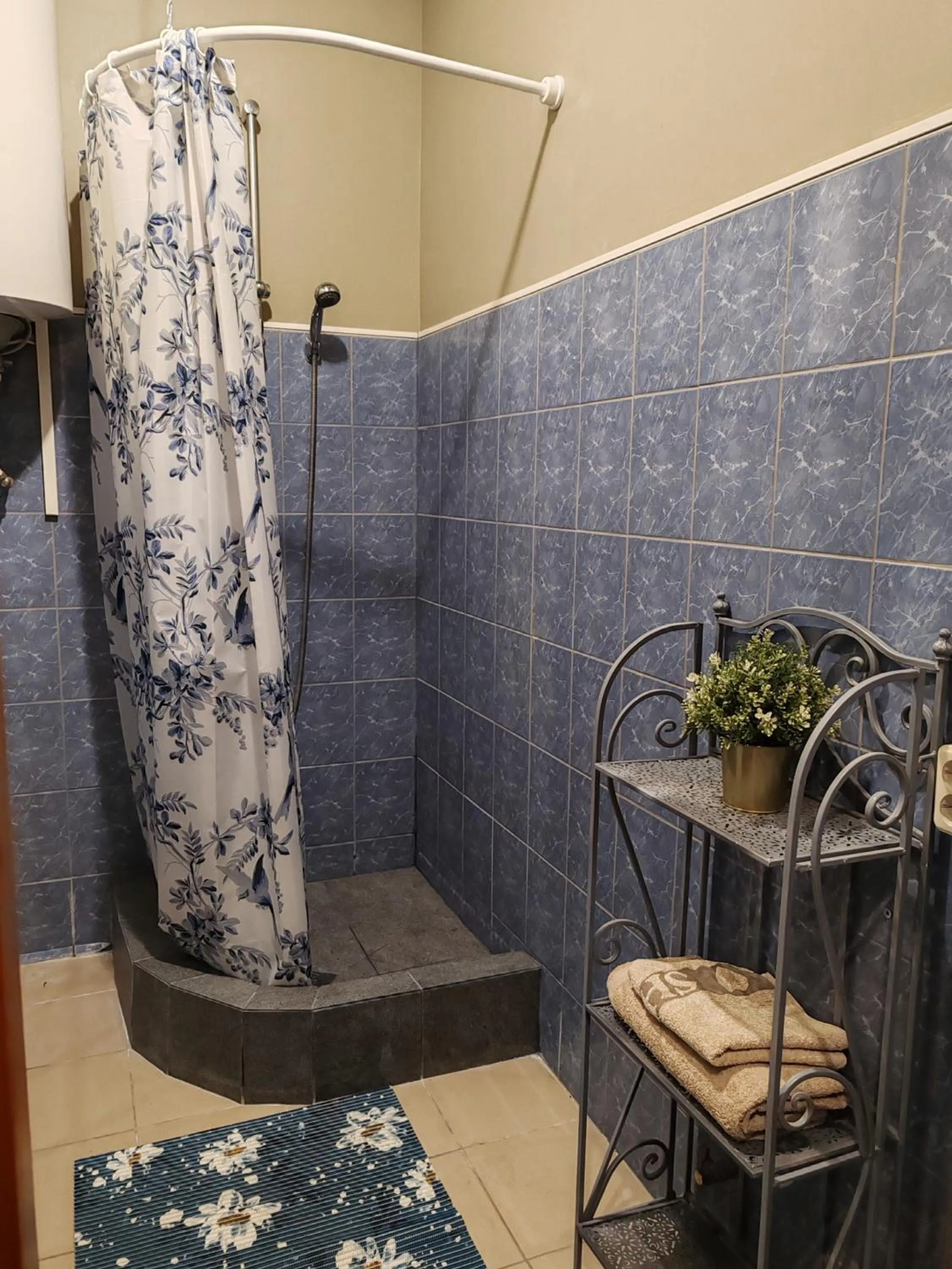 Shower in Hotel Ludza