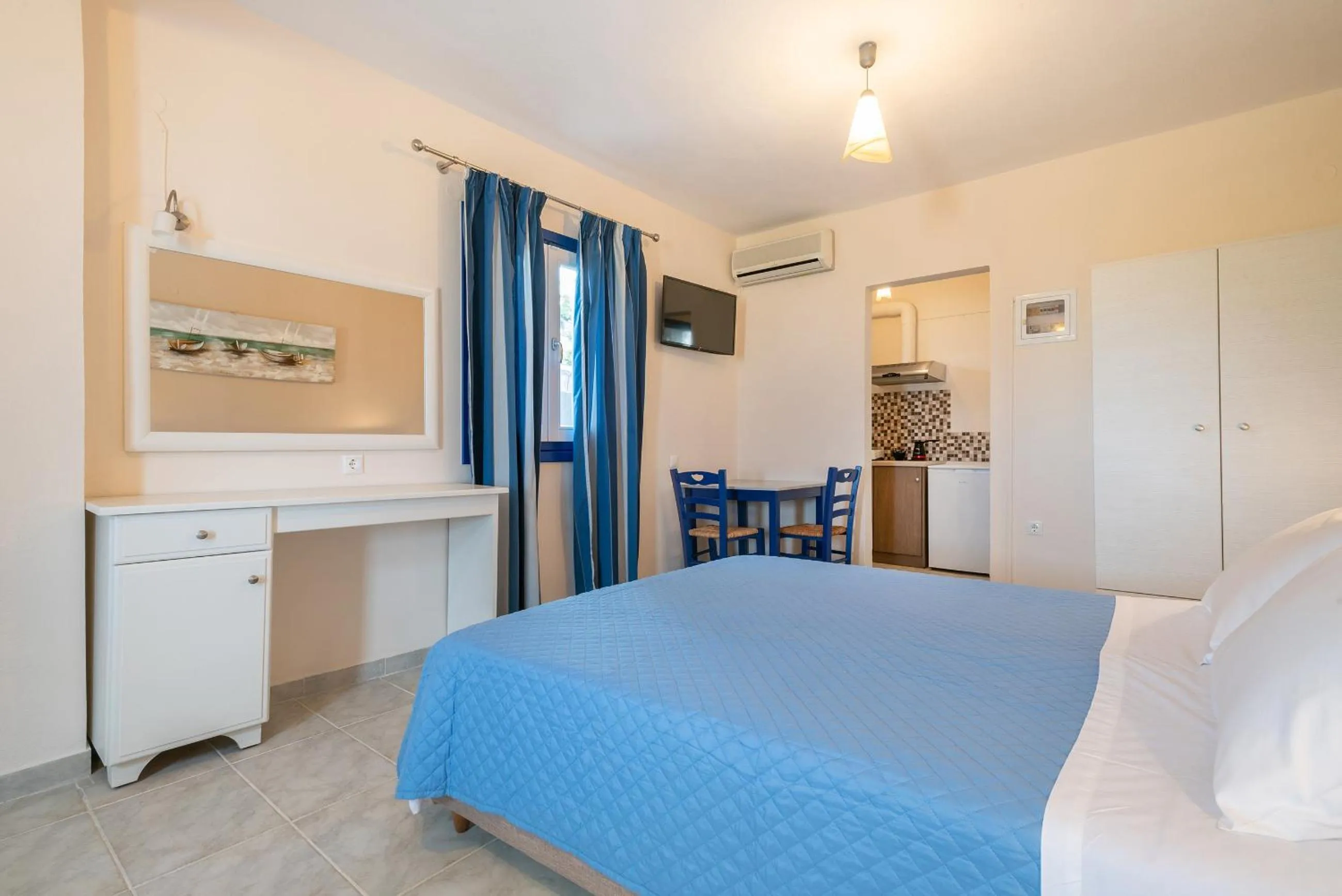 Bedroom in Sunset Hotel