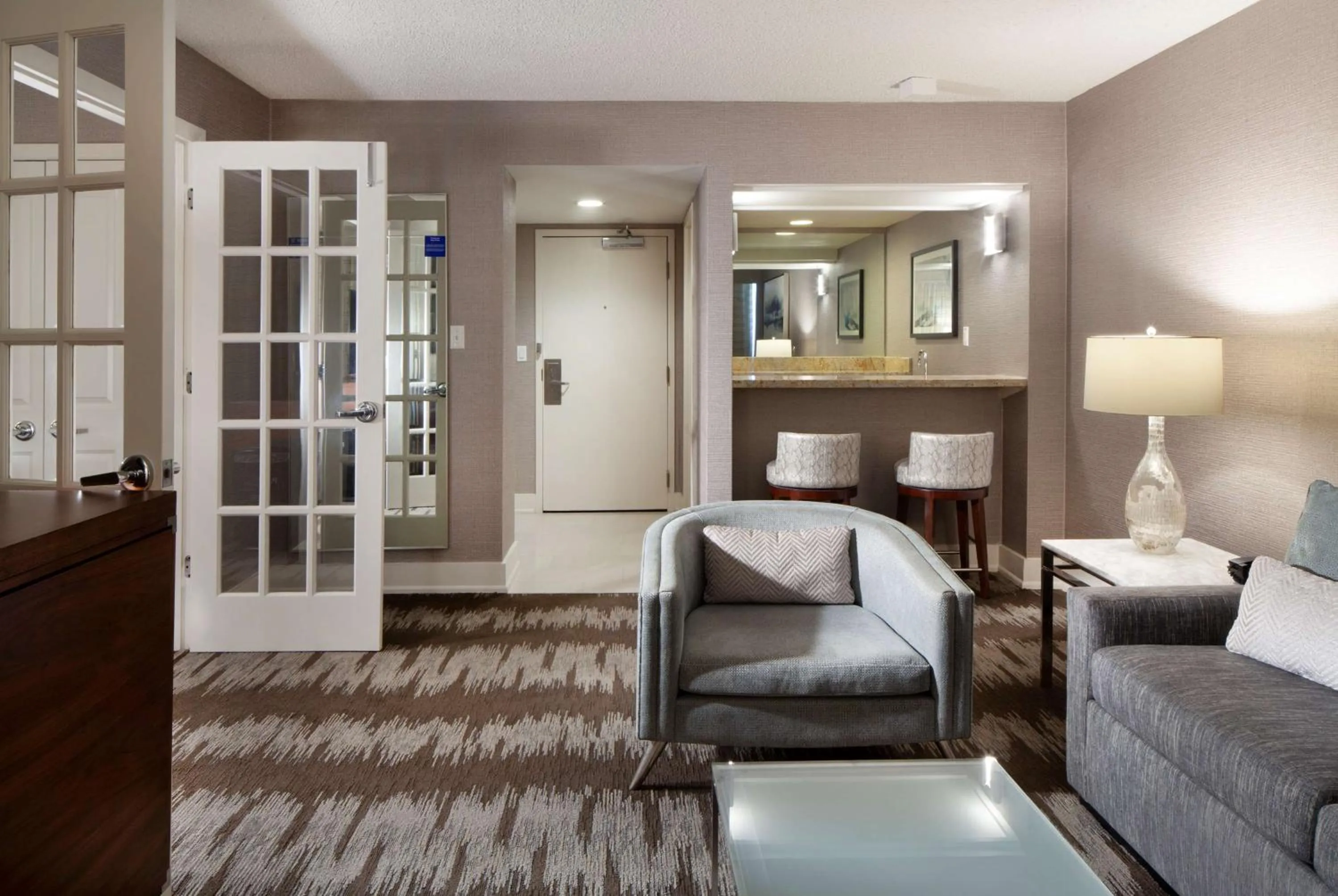 Living room in Hilton Tampa Airport Westshore