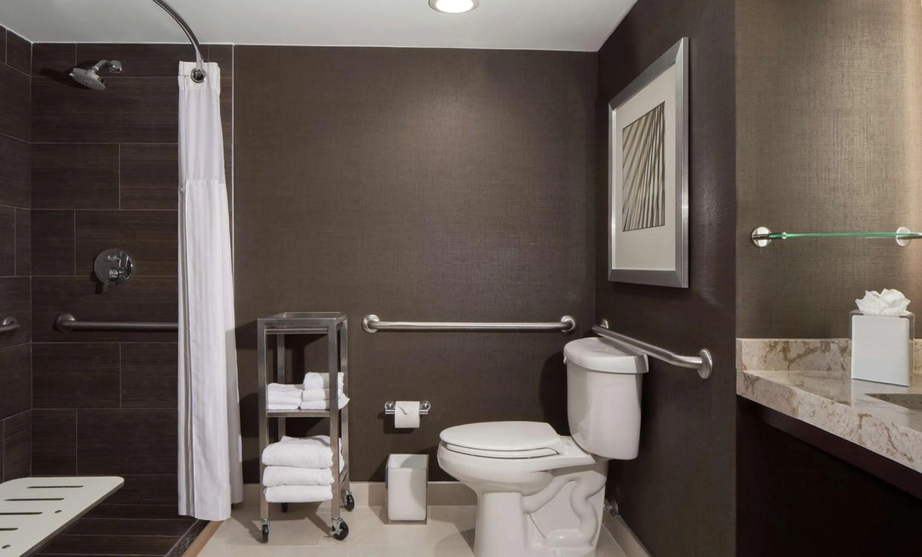 Bathroom in Hilton Tampa Airport Westshore