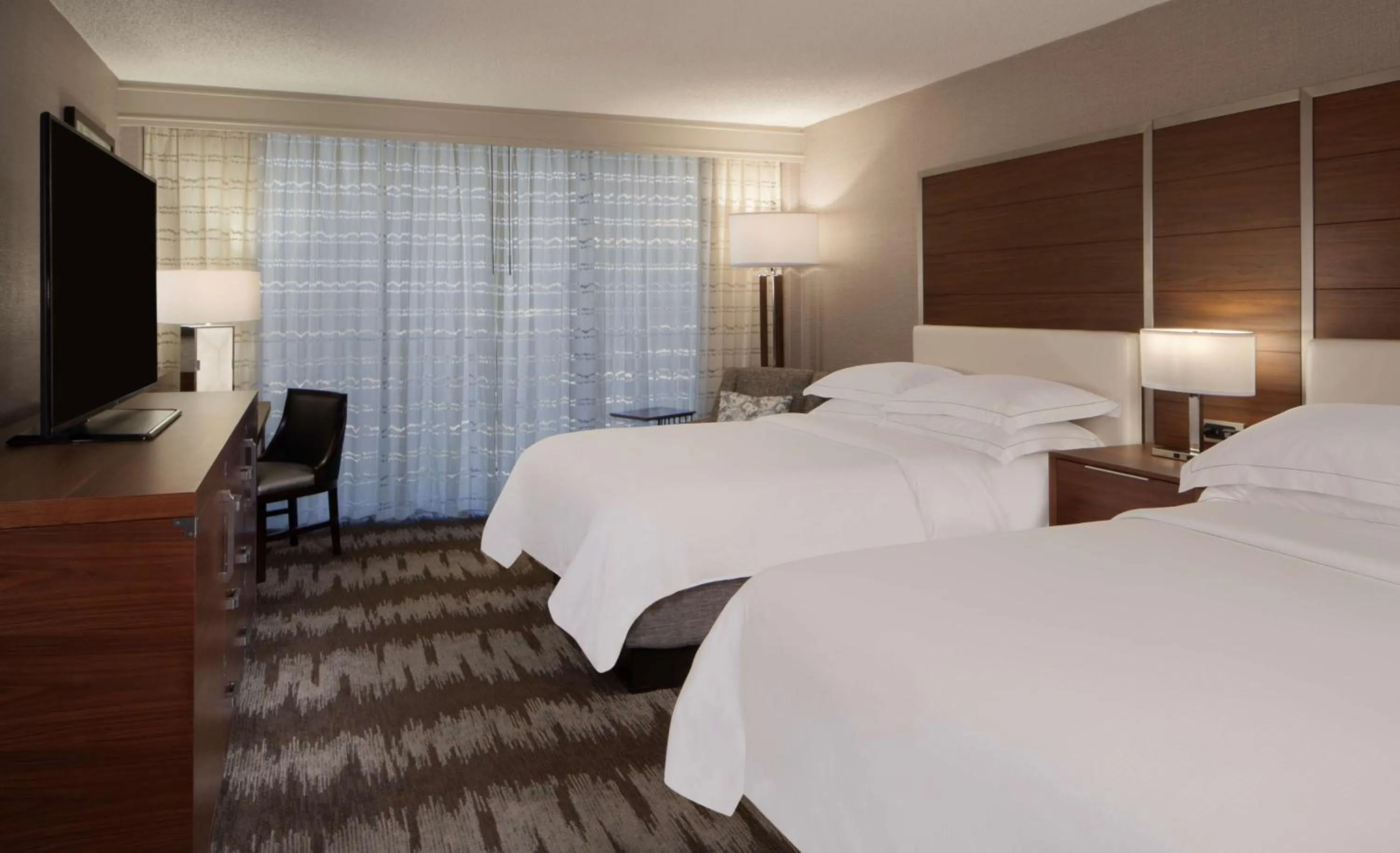 Bed in Hilton Tampa Airport Westshore