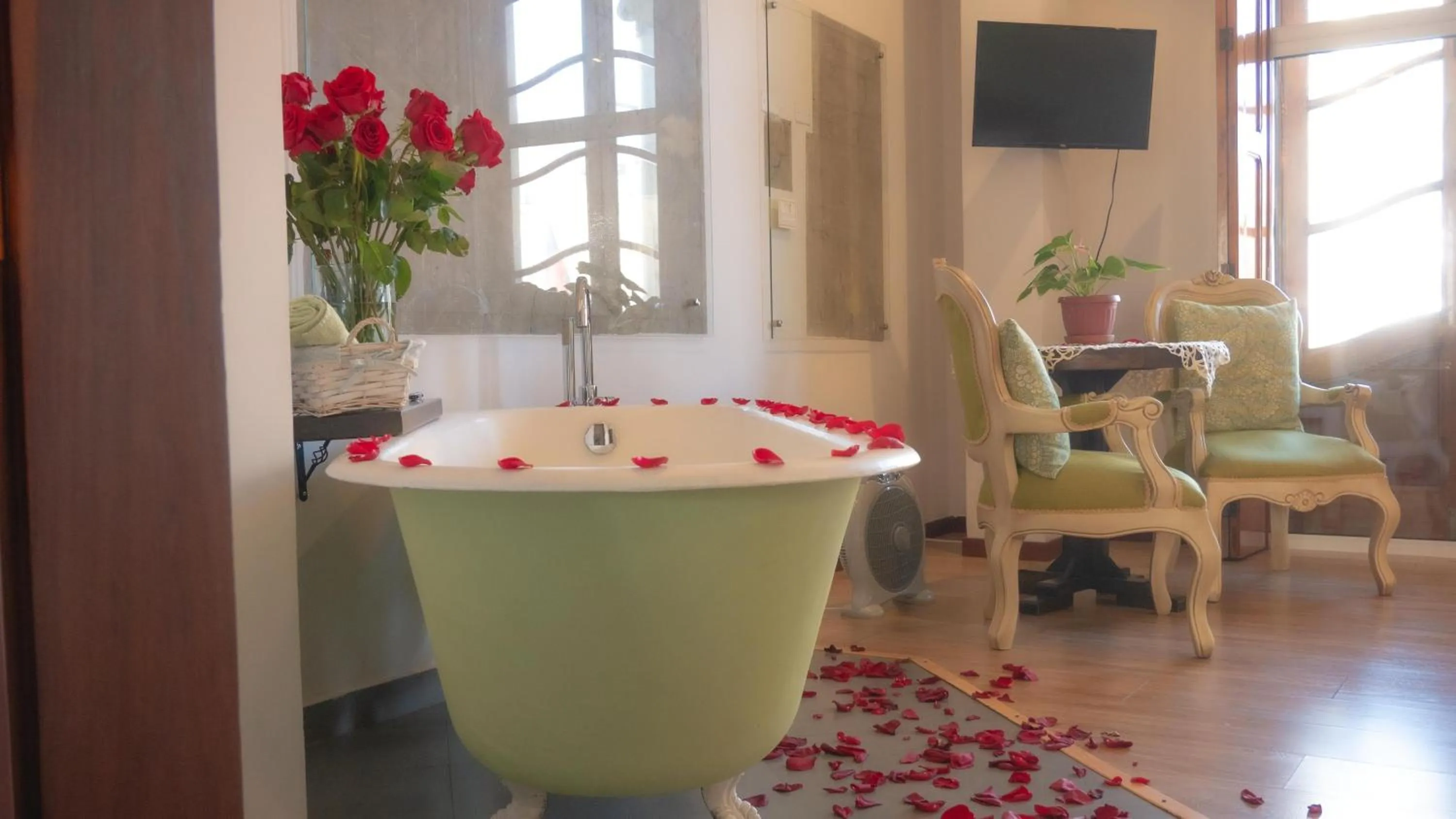 Bath in Boutique Hotel in Quito Hotel Casona 1914