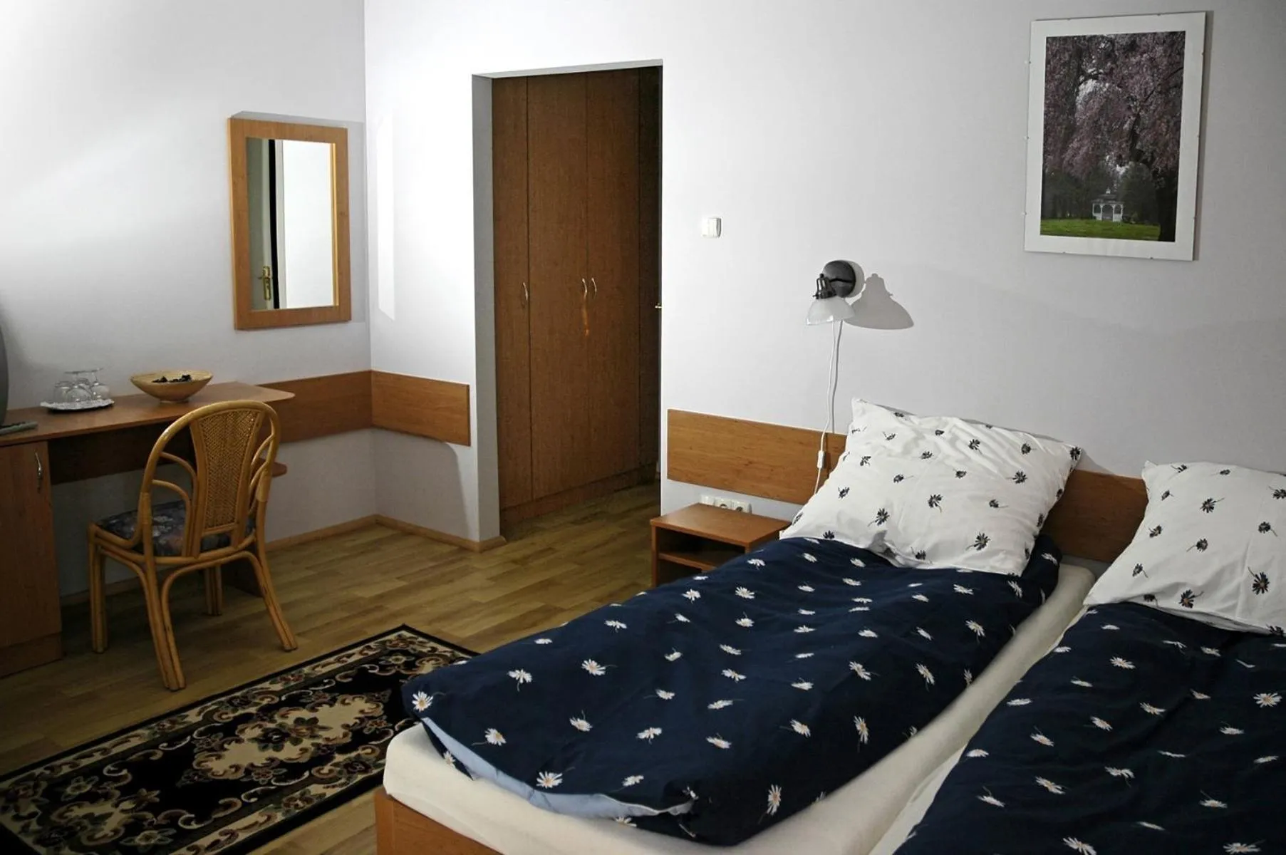 Photo of the whole room, Bed in Villa Sakura Panzió