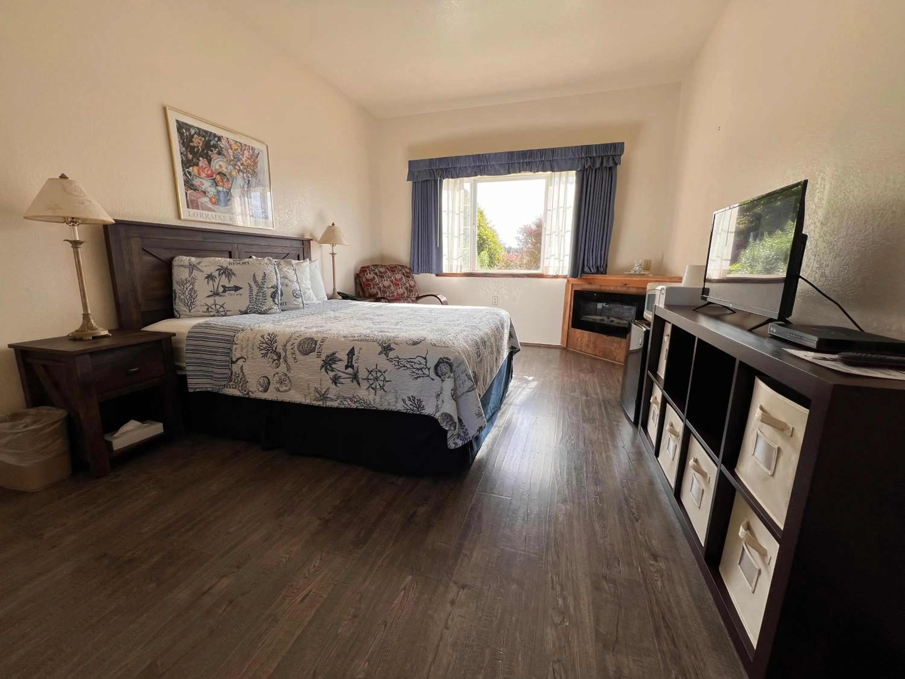 Bed in Gualala Country Inn