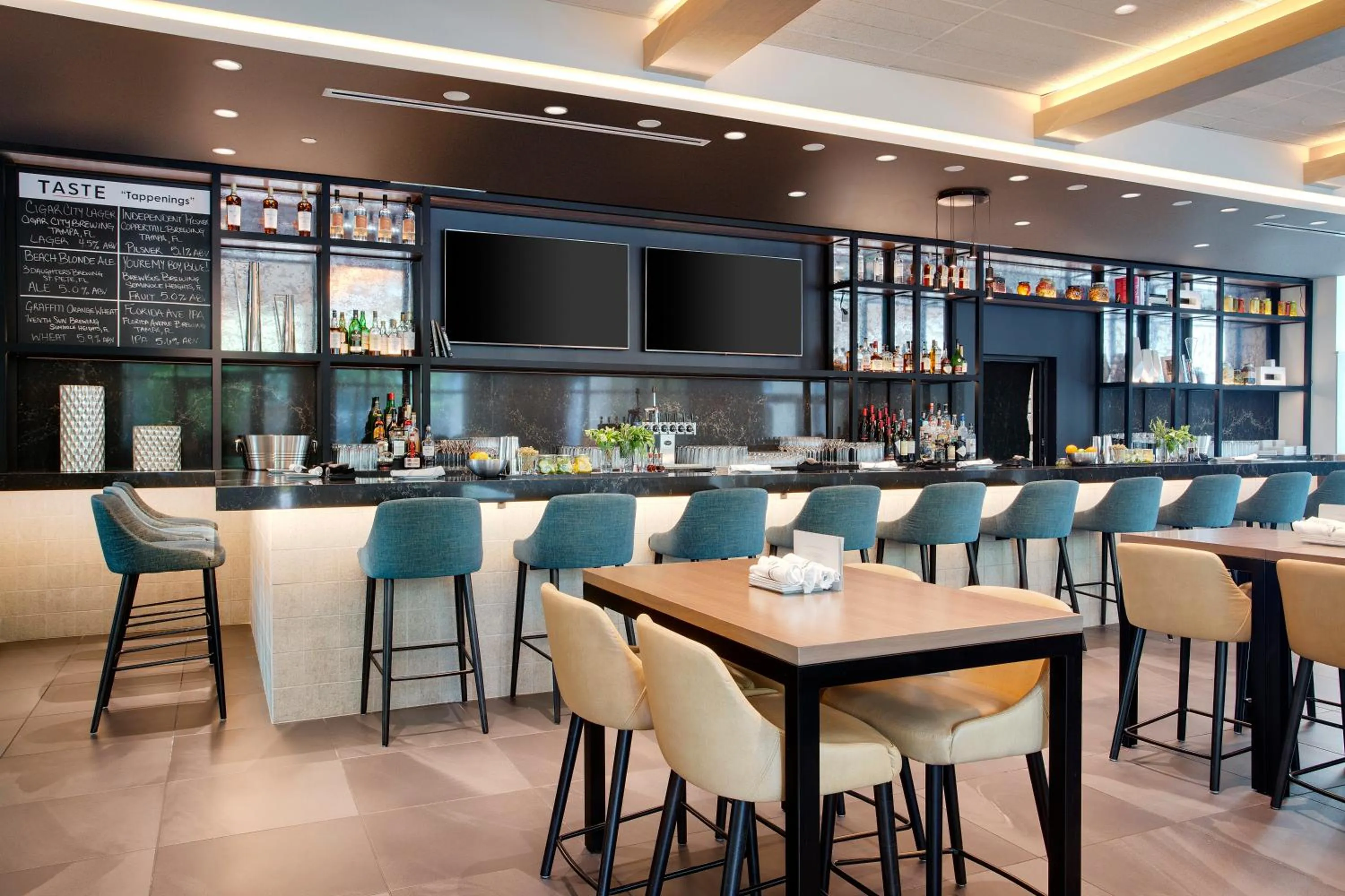 Restaurant/places to eat in Embassy Suites by Hilton Tampa Downtown Convention Center