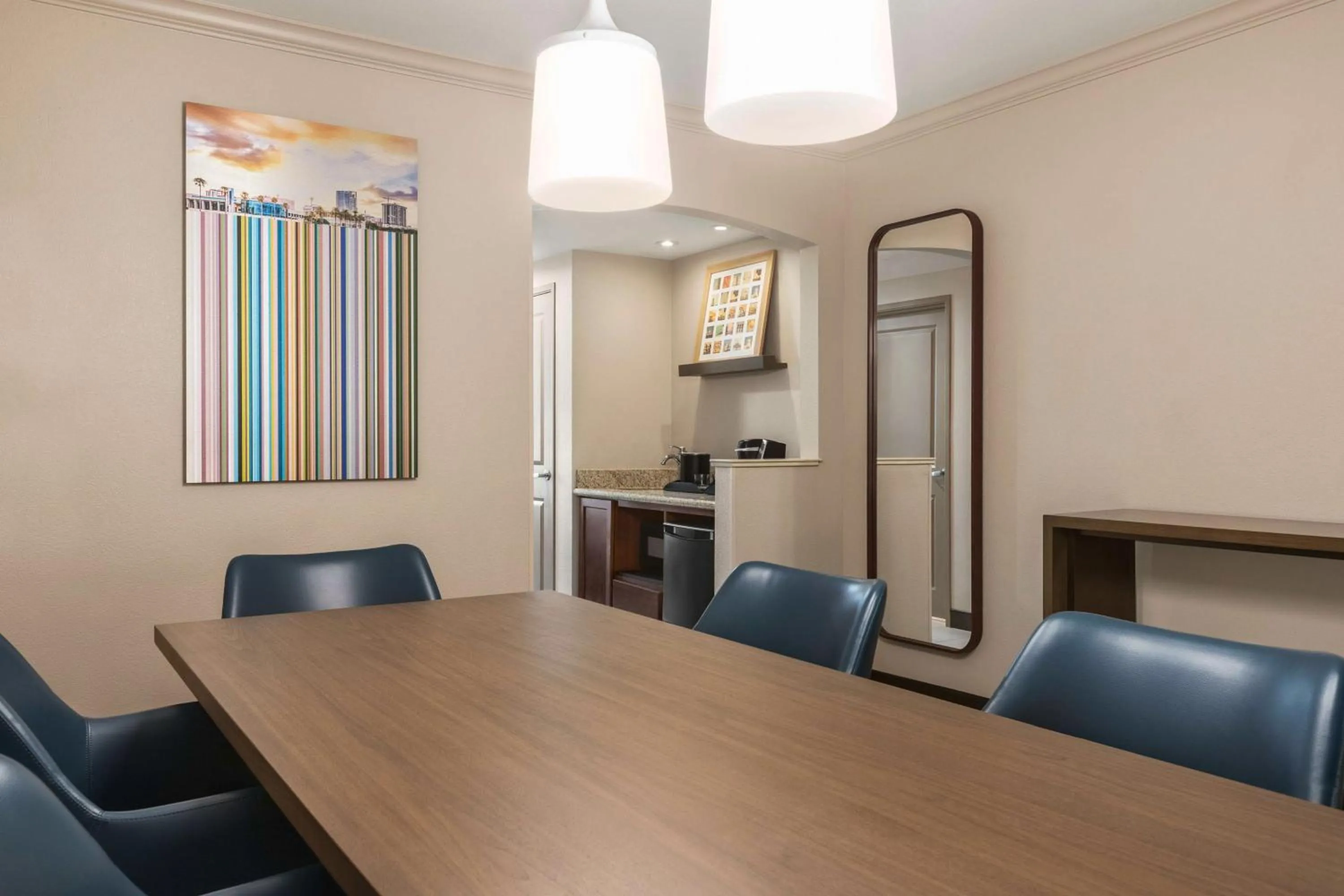 Living room in Embassy Suites by Hilton Tampa Downtown Convention Center