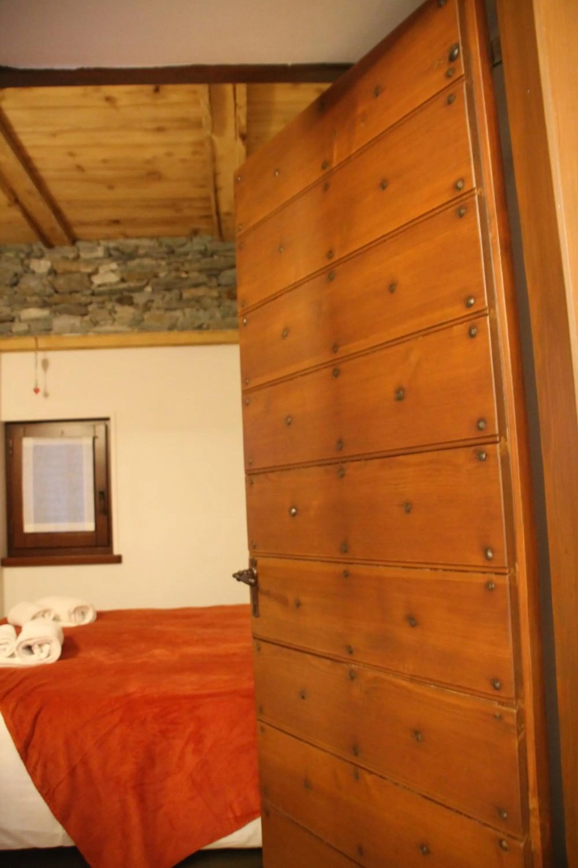 Decorative detail, Bed in Residence Kalipè