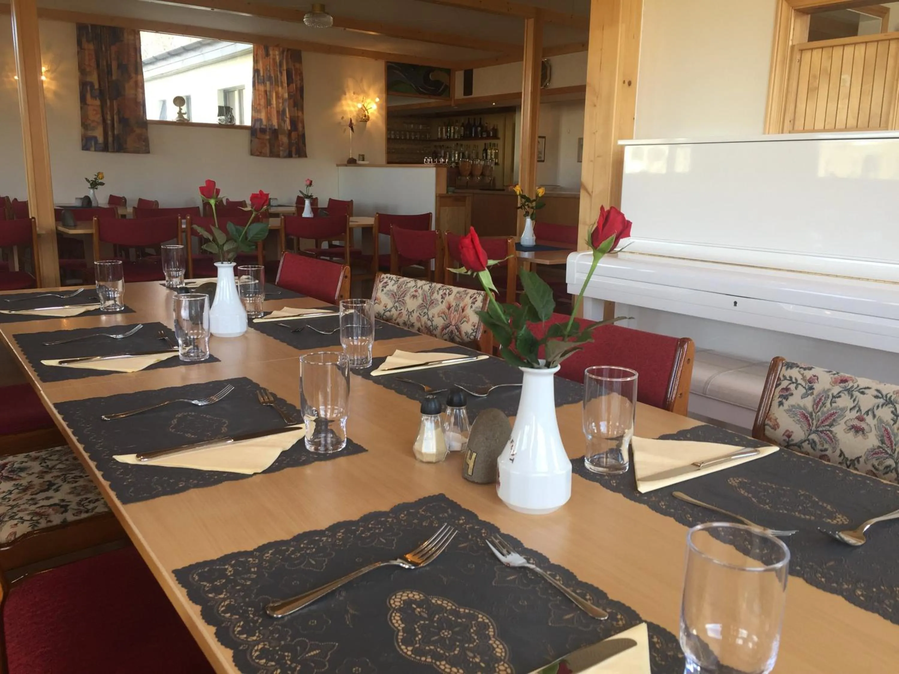 Restaurant/places to eat in Bakkaflöt Guesthouse