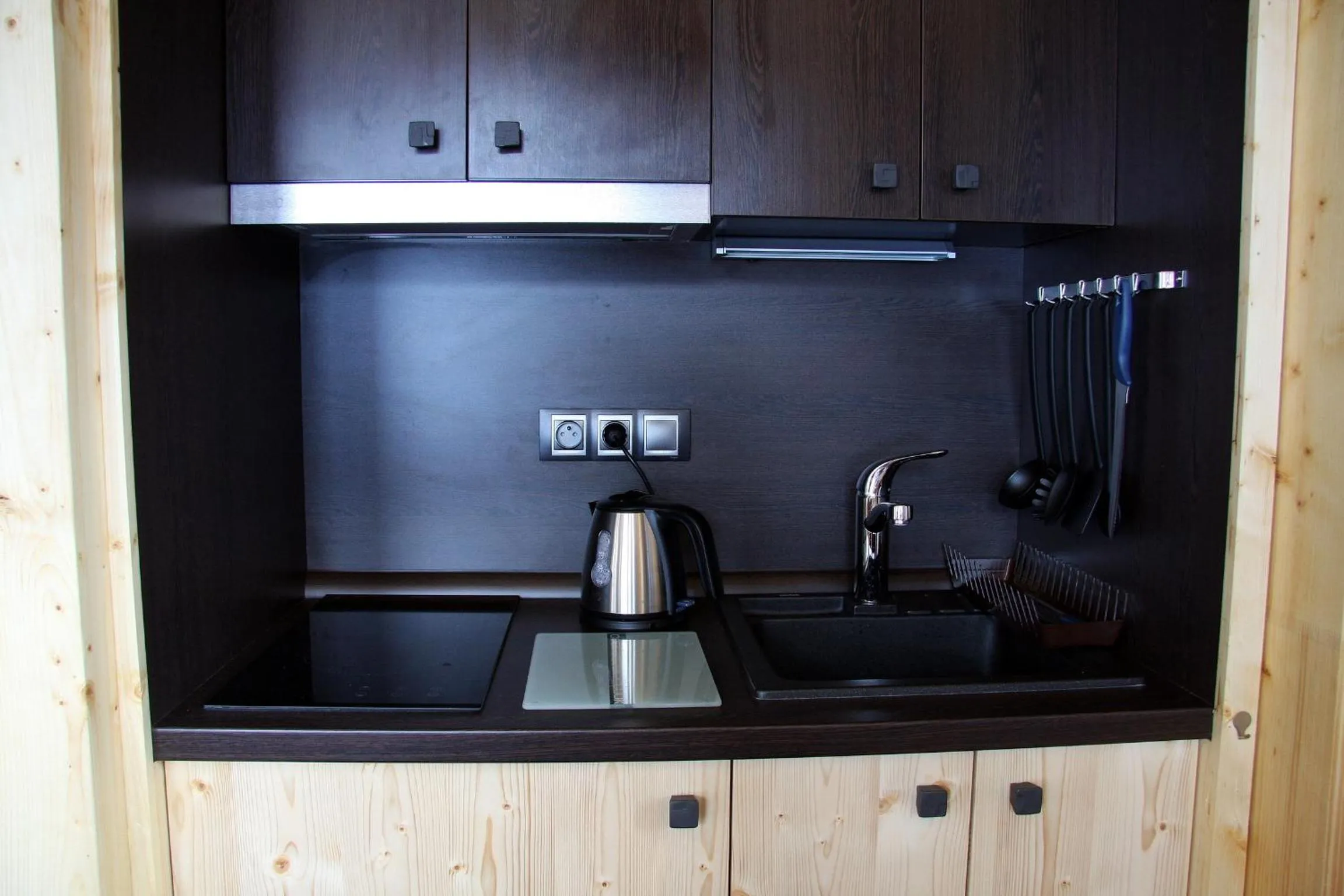 Kitchen or kitchenette in Krakonošova Dílna "WOODHAUS"