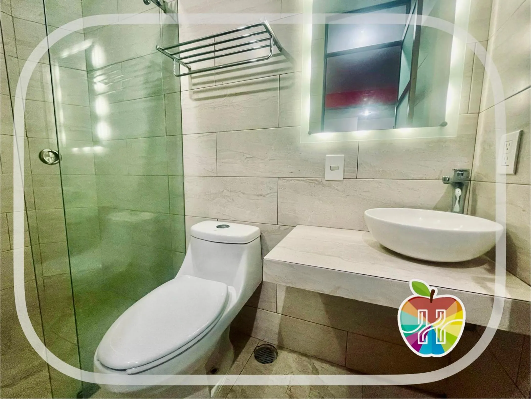 Bathroom in HOTEL LA GRAN MANZANA