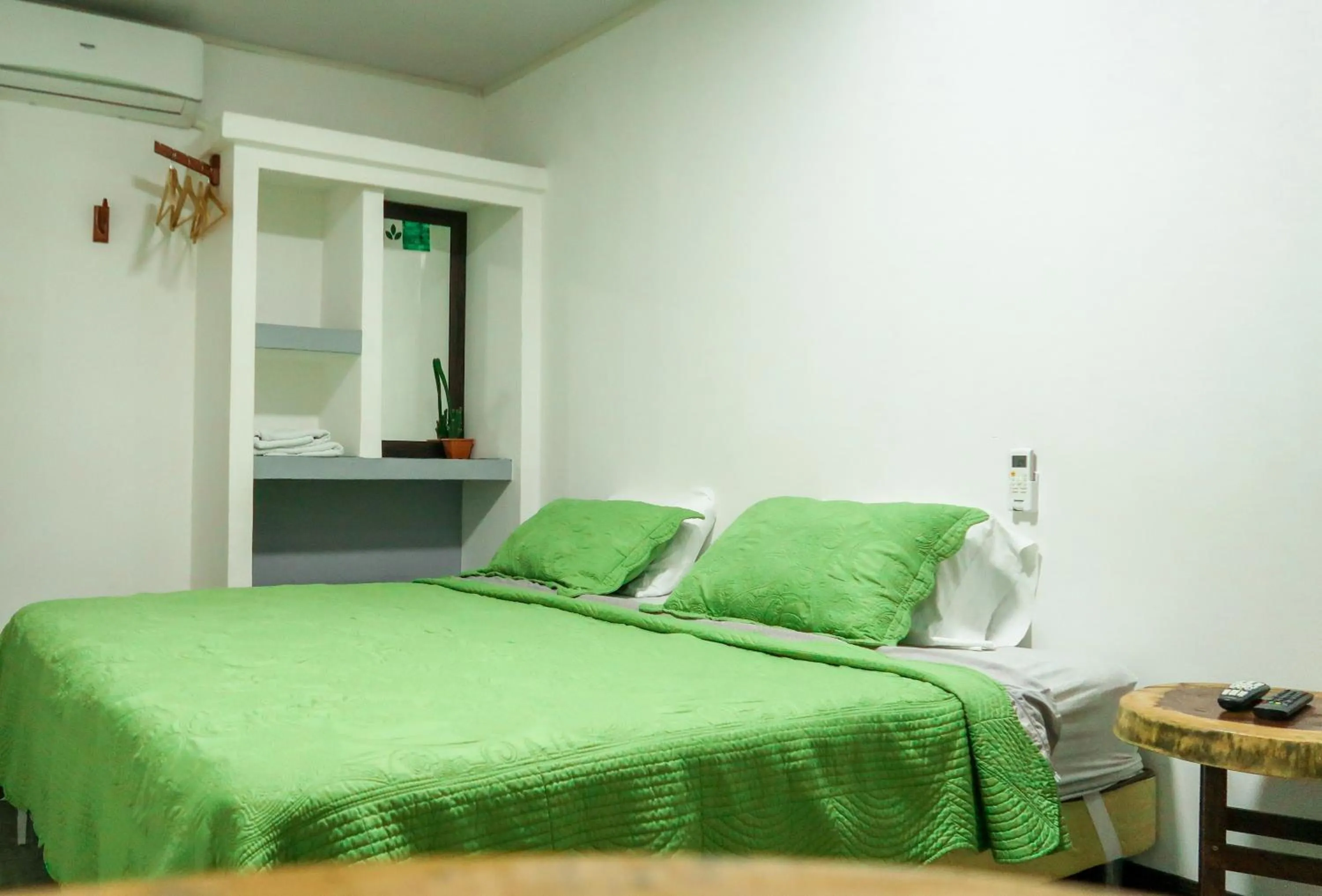 Bedroom, Bed in Hotel Hoja de Oro Corcovado