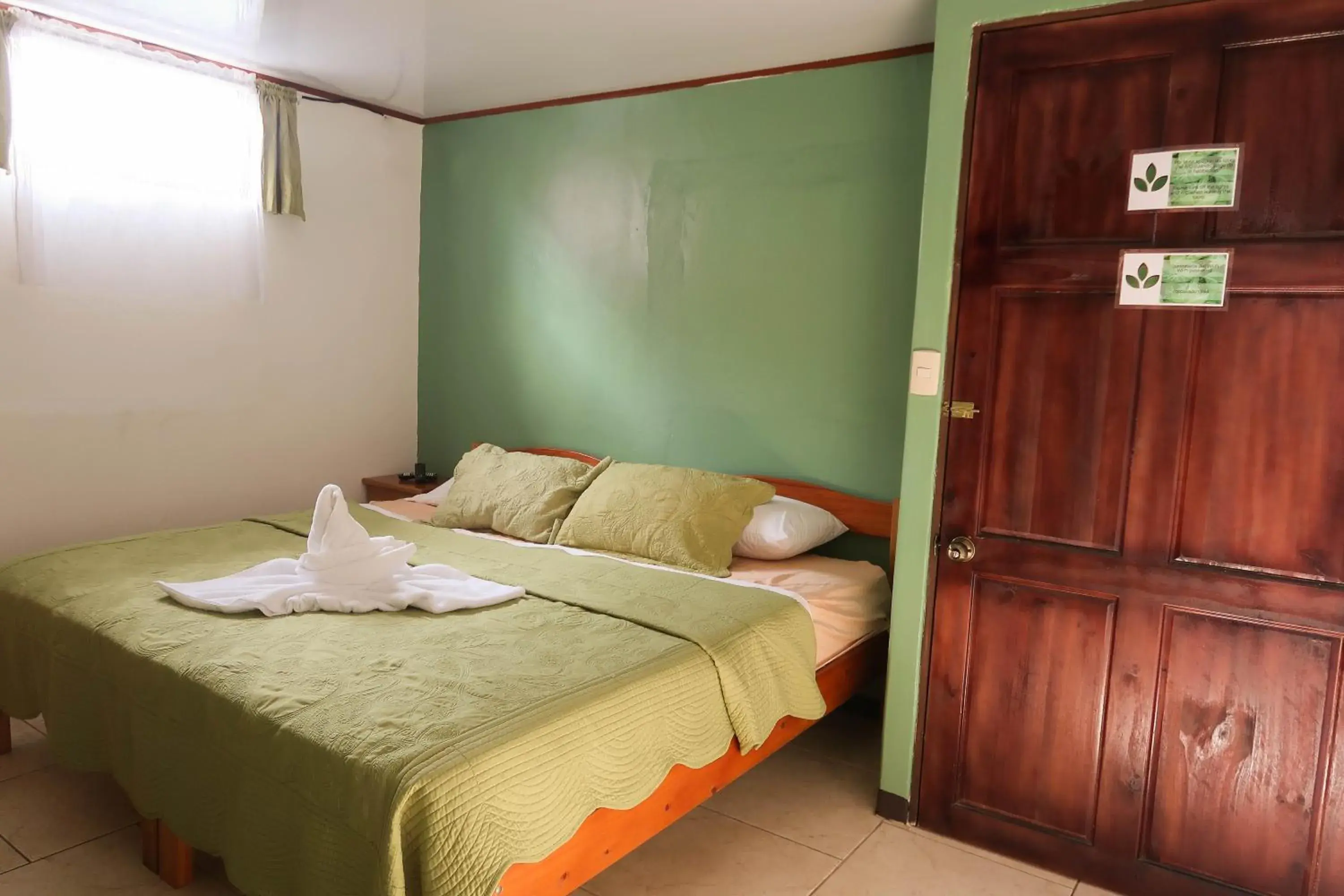 Double Room - single occupancy - Disability Access in Hotel Hoja de Oro Corcovado Double Room - single occupancy - Disability Access in Hotel Hoja de Oro Corcovado