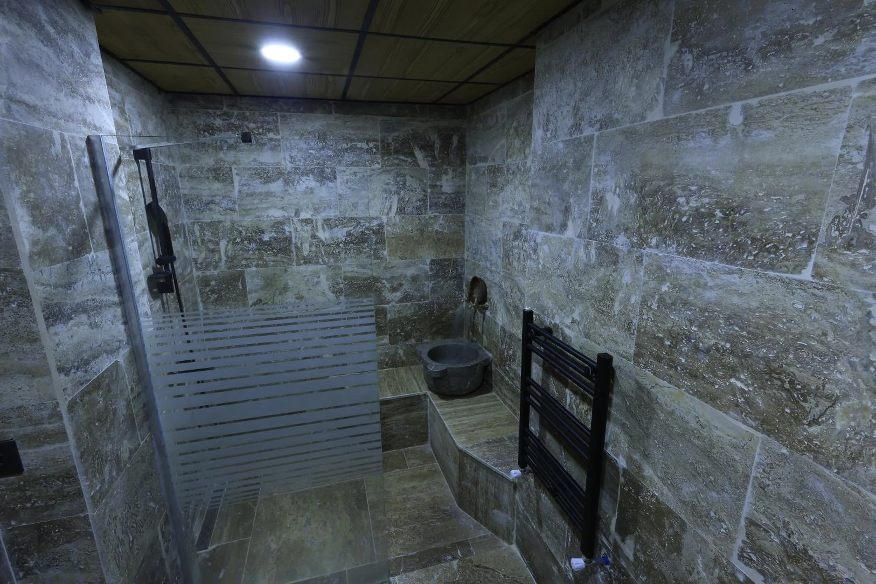 Bathroom in KEMAL STONE HOUSE HOTEL.