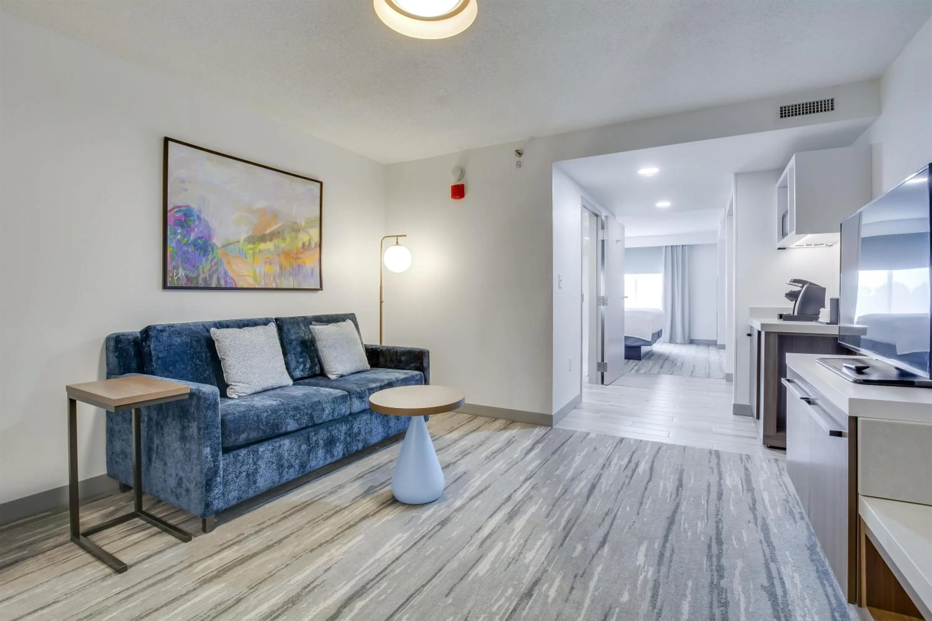 Living room in Hilton Garden Inn Louisville Airport