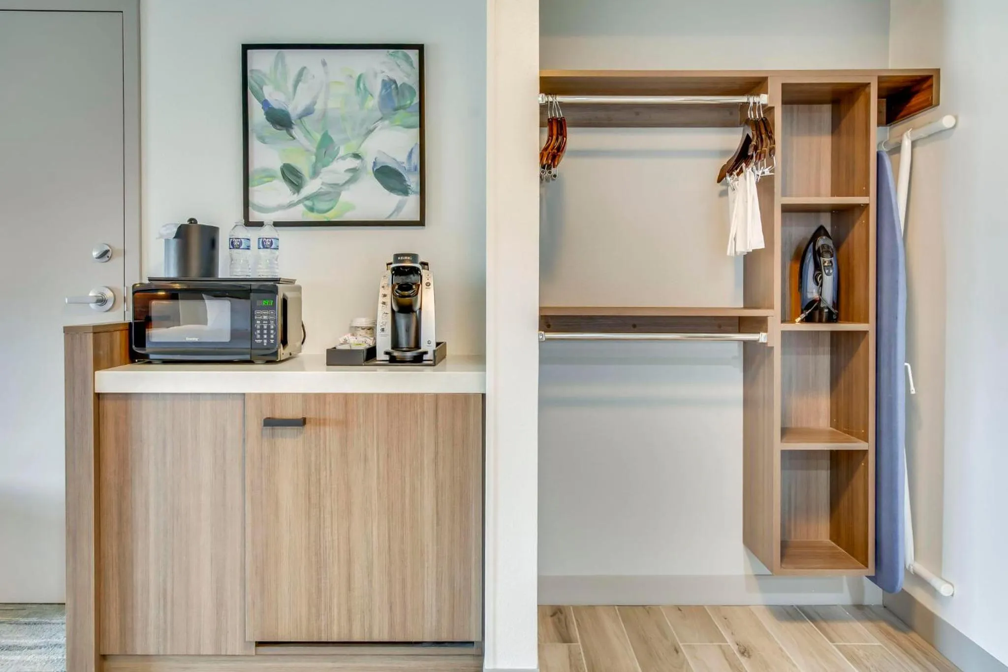 flat iron in Hilton Garden Inn Louisville Airport