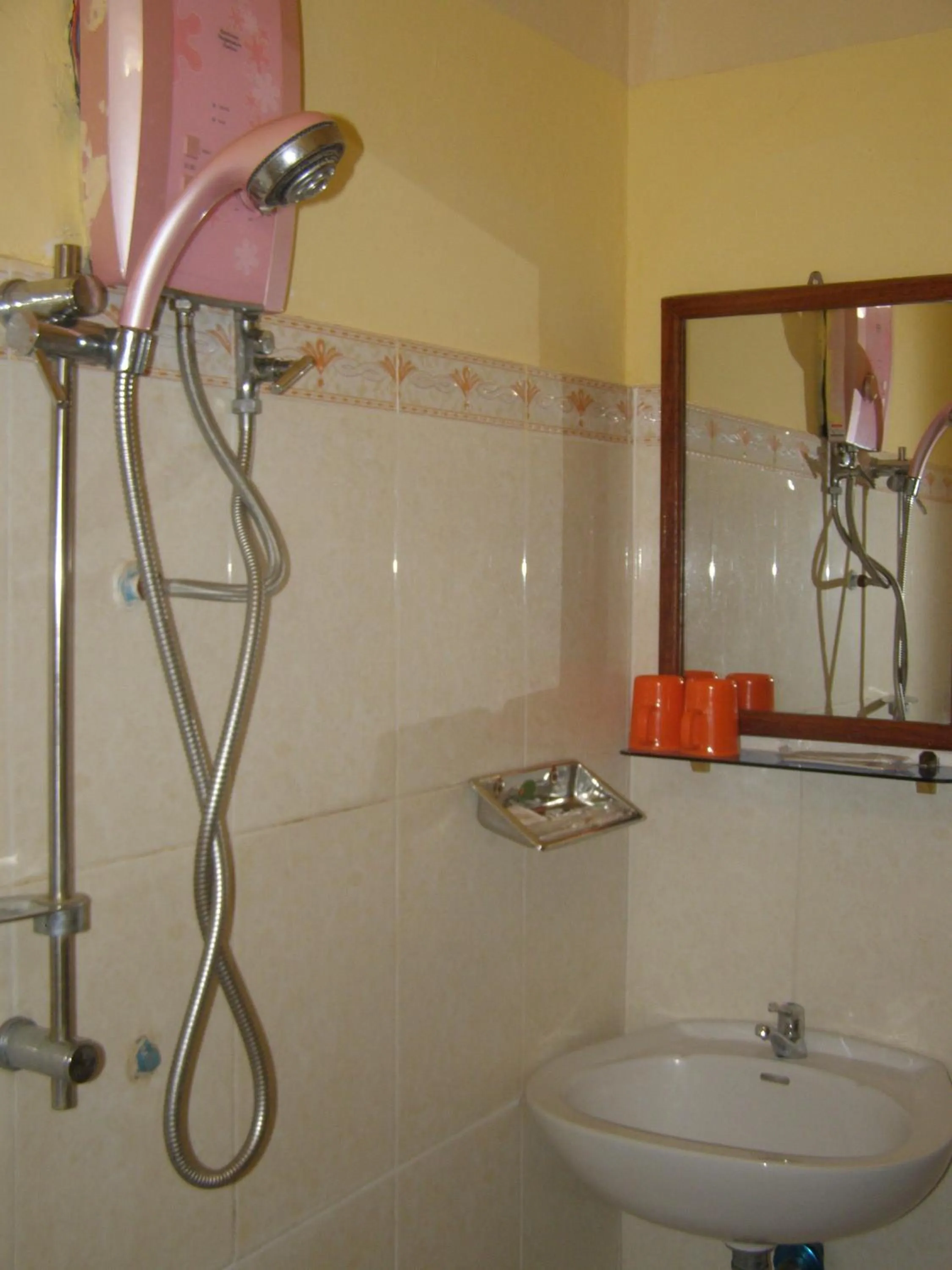 Bathroom in Bun Kao Guesthouse