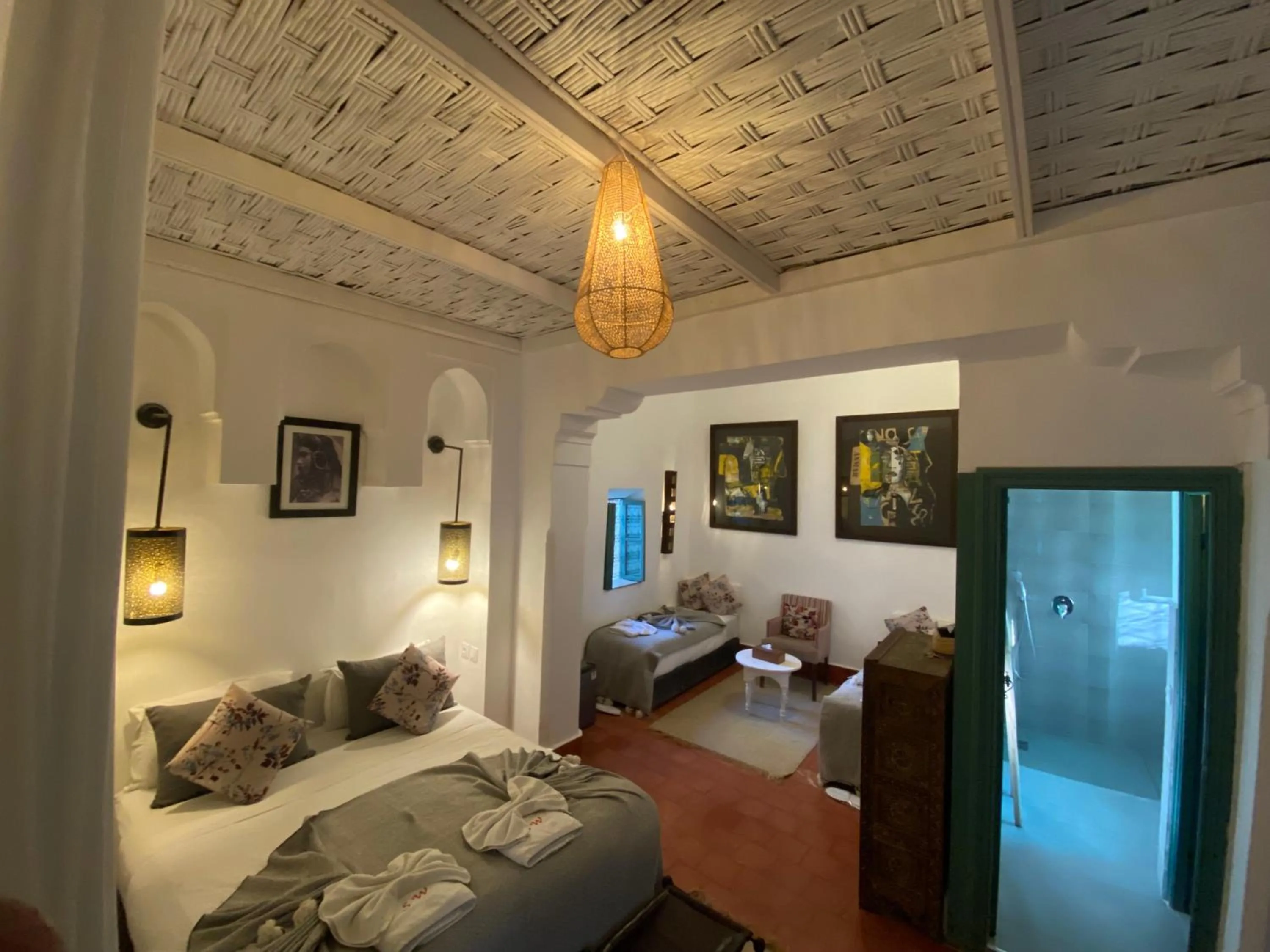 Family, Bed in Riad Swaka