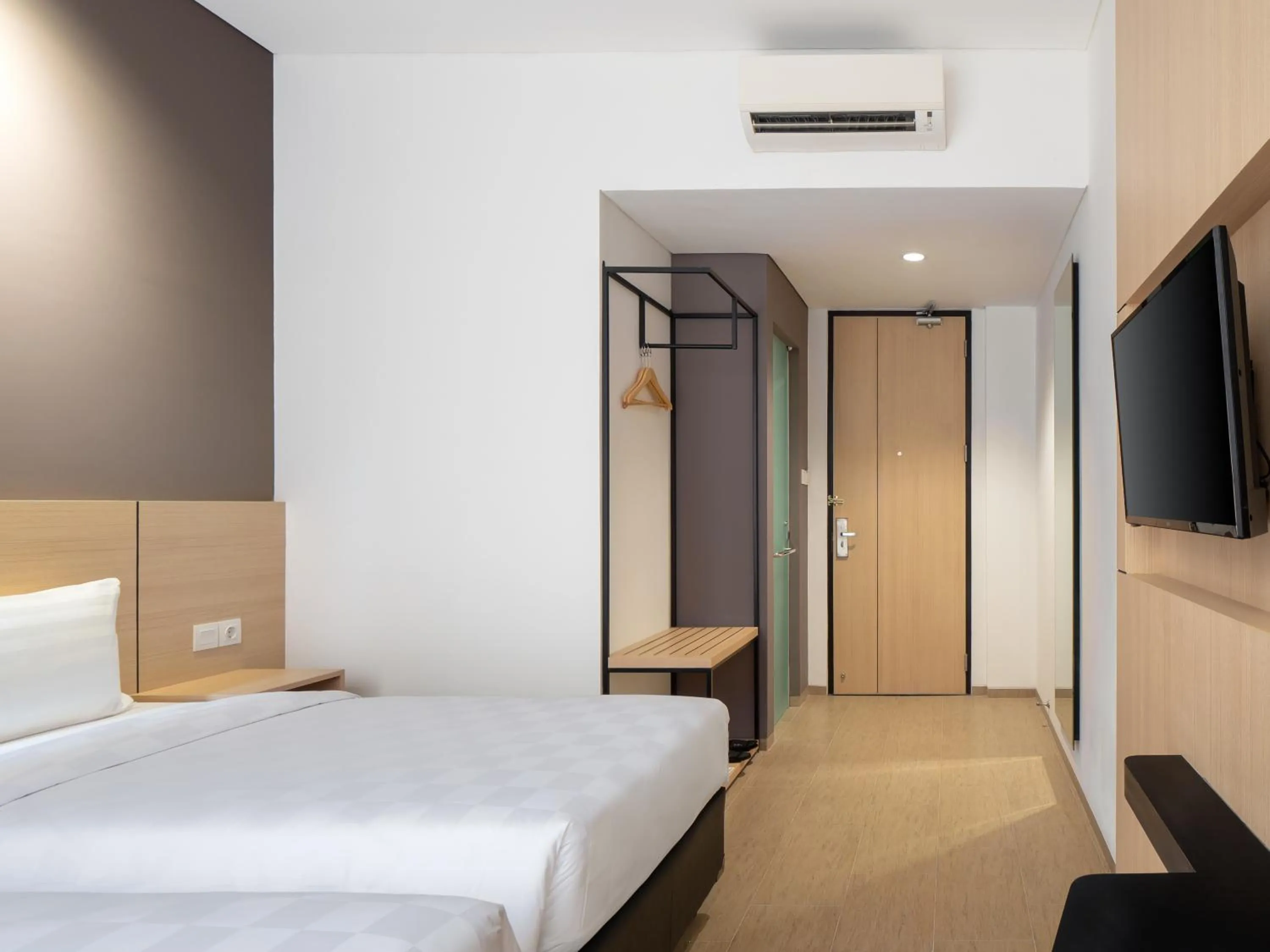 Bedroom, Bed in Hotel 88 Blok M Jakarta By WH