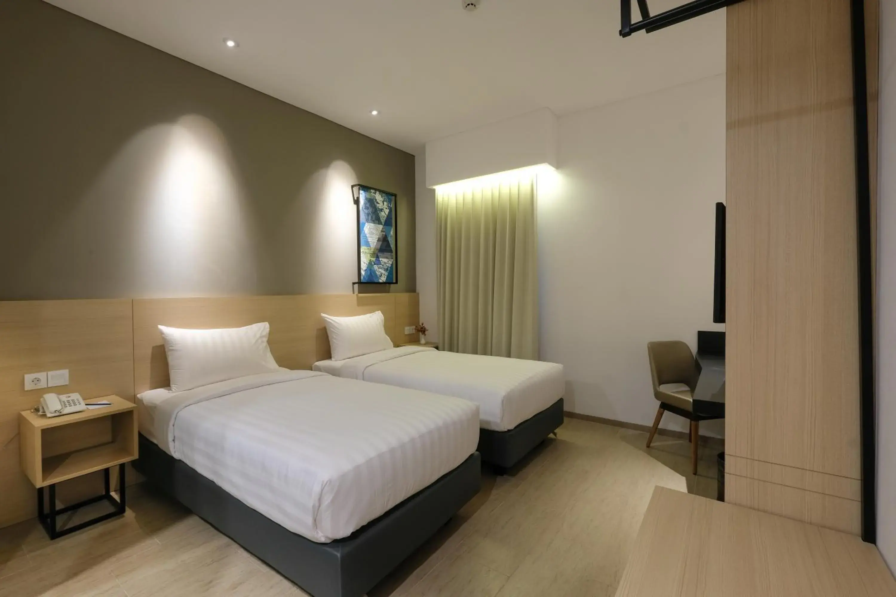 Deluxe Twin Room in Hotel 88 Blok M Jakarta By WH Deluxe Twin Room in Hotel 88 Blok M Jakarta By WH
