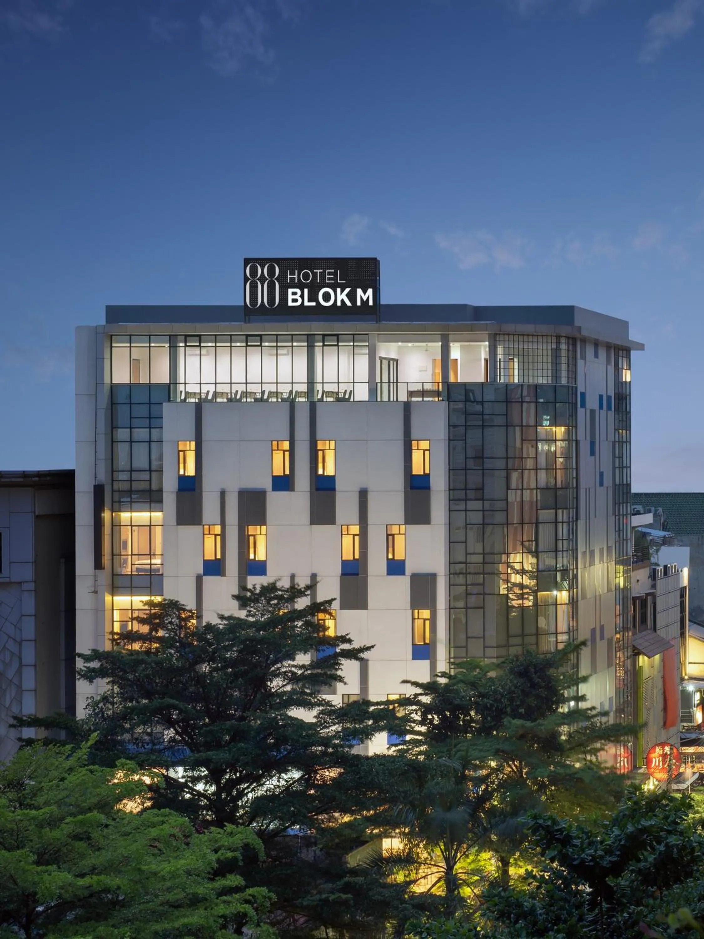 Property building in Hotel 88 Blok M Jakarta By WH