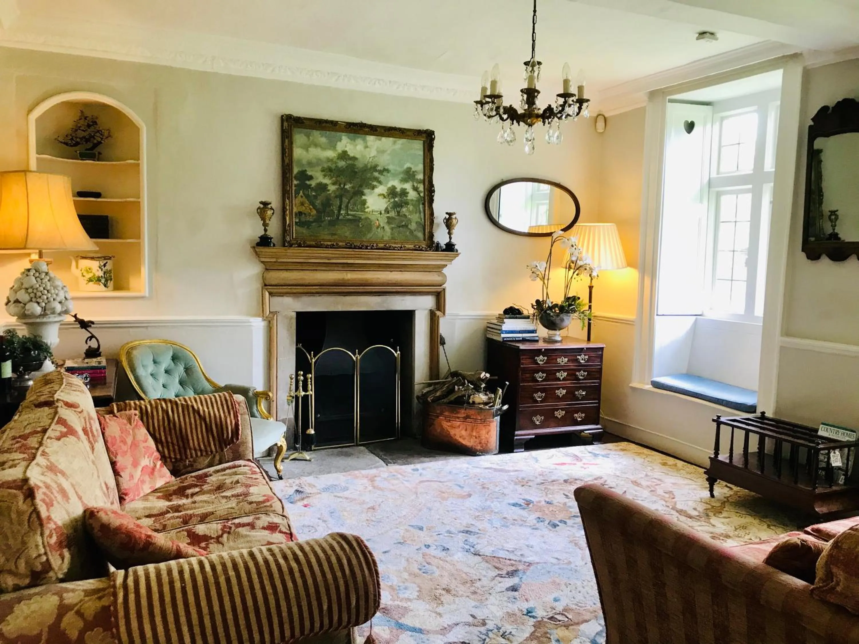 Living room in Buscot Manor