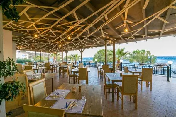Restaurant/places to eat in Triton Authentic Cretan Hotel Restaurant/places to eat in Triton Authentic Cretan Hotel
