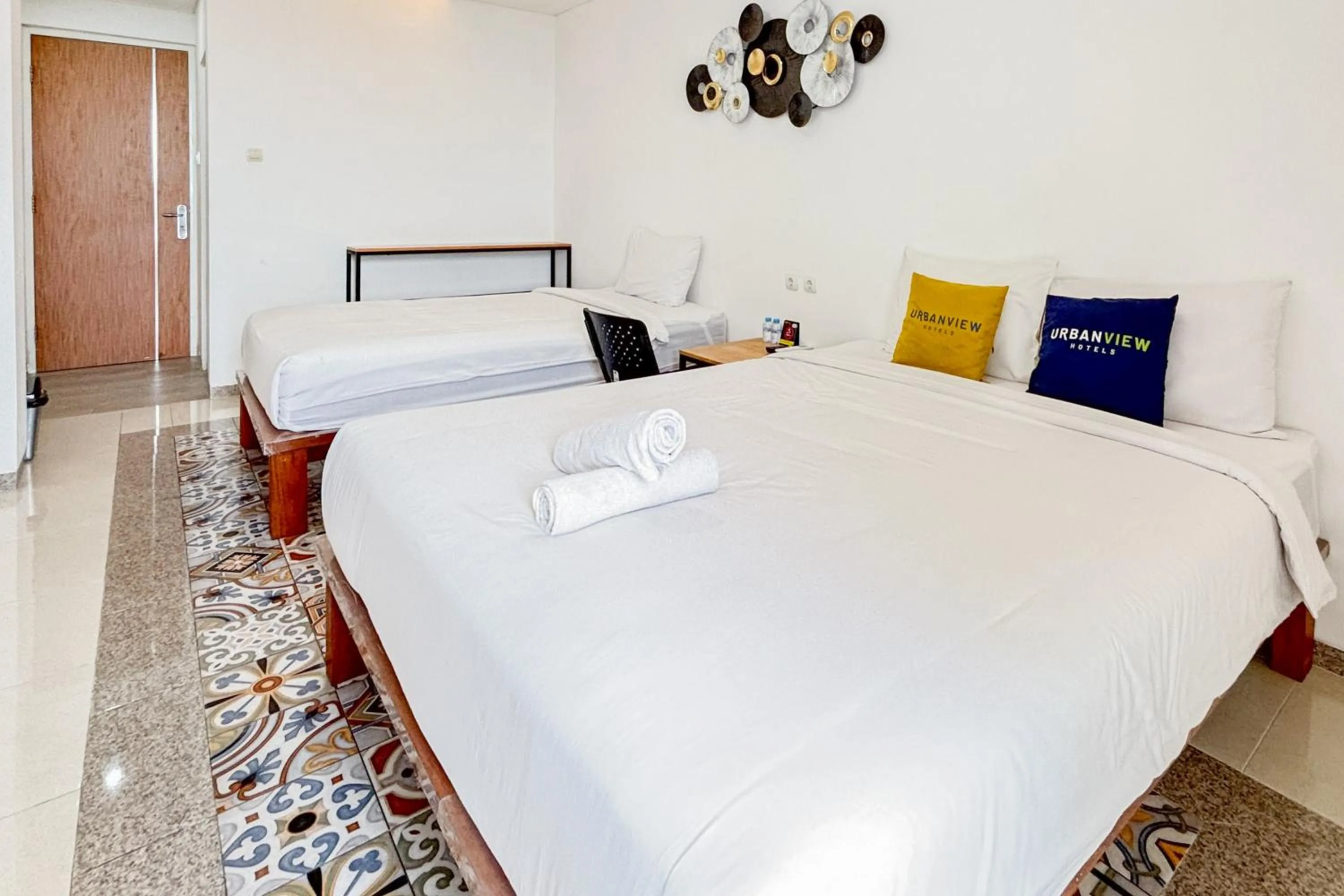 Bedroom, Bed in Urbanview Hotel Omah Anin Batu by RedDoorz