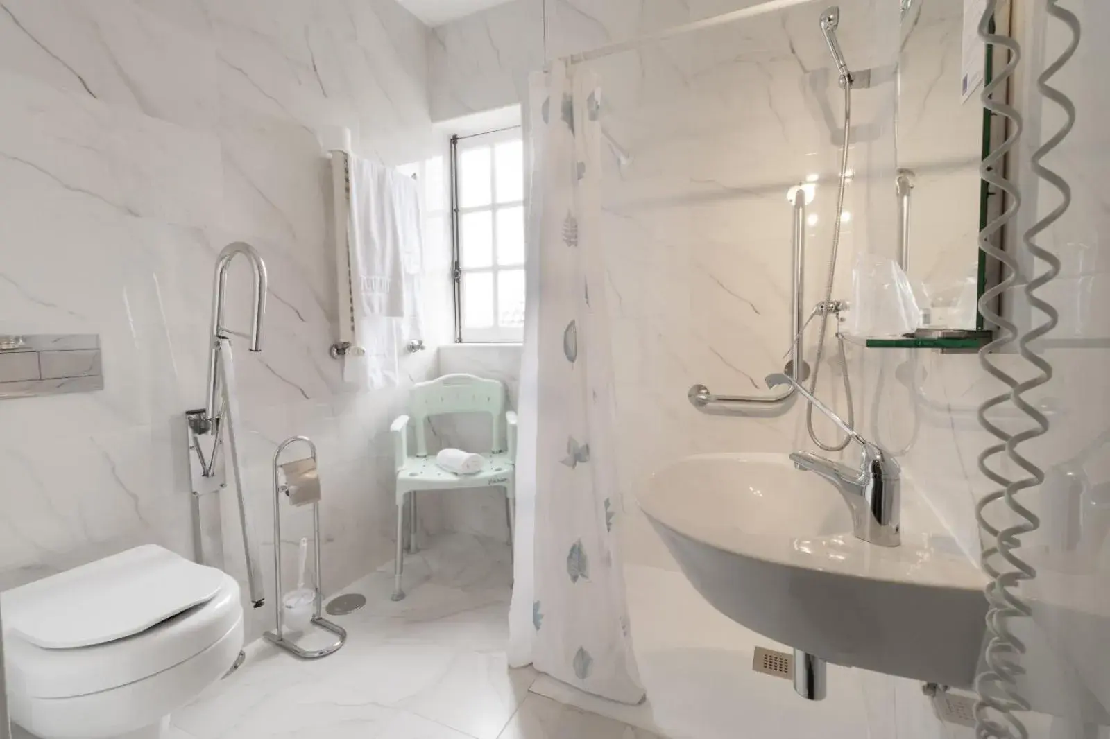 Double or Twin Room - Disability Access in Hotel Joao Padeiro Double or Twin Room - Disability Access in Hotel Joao Padeiro