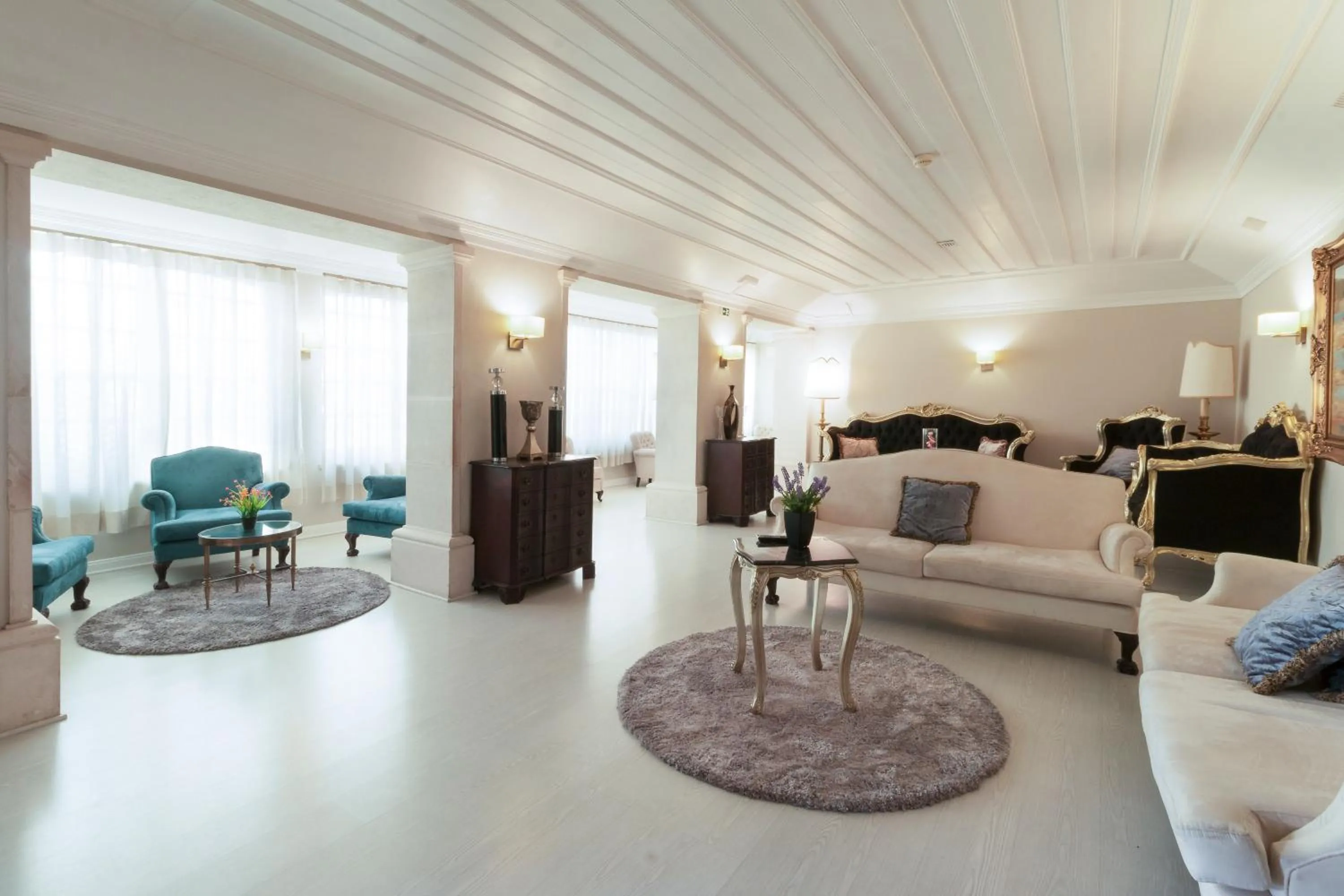 Communal lounge/ TV room in Hotel Joao Padeiro