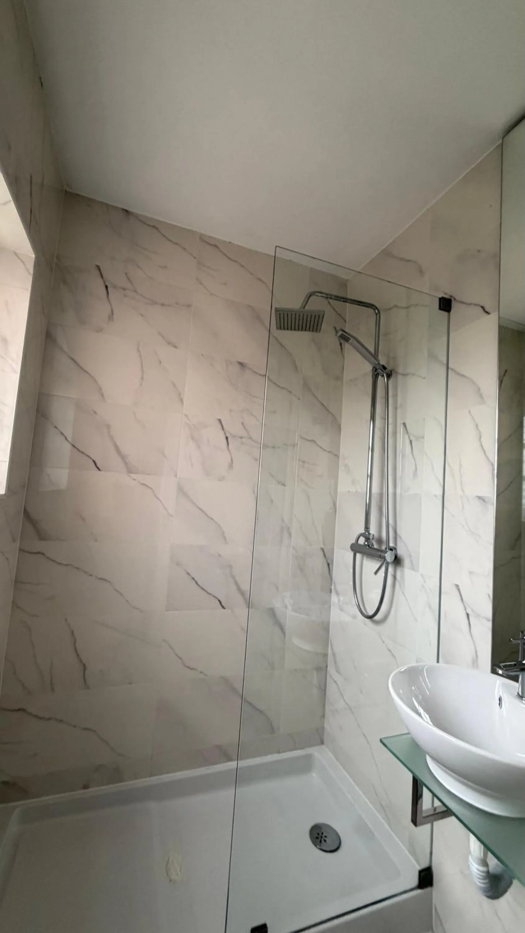 Shower in Hotel Joao Padeiro