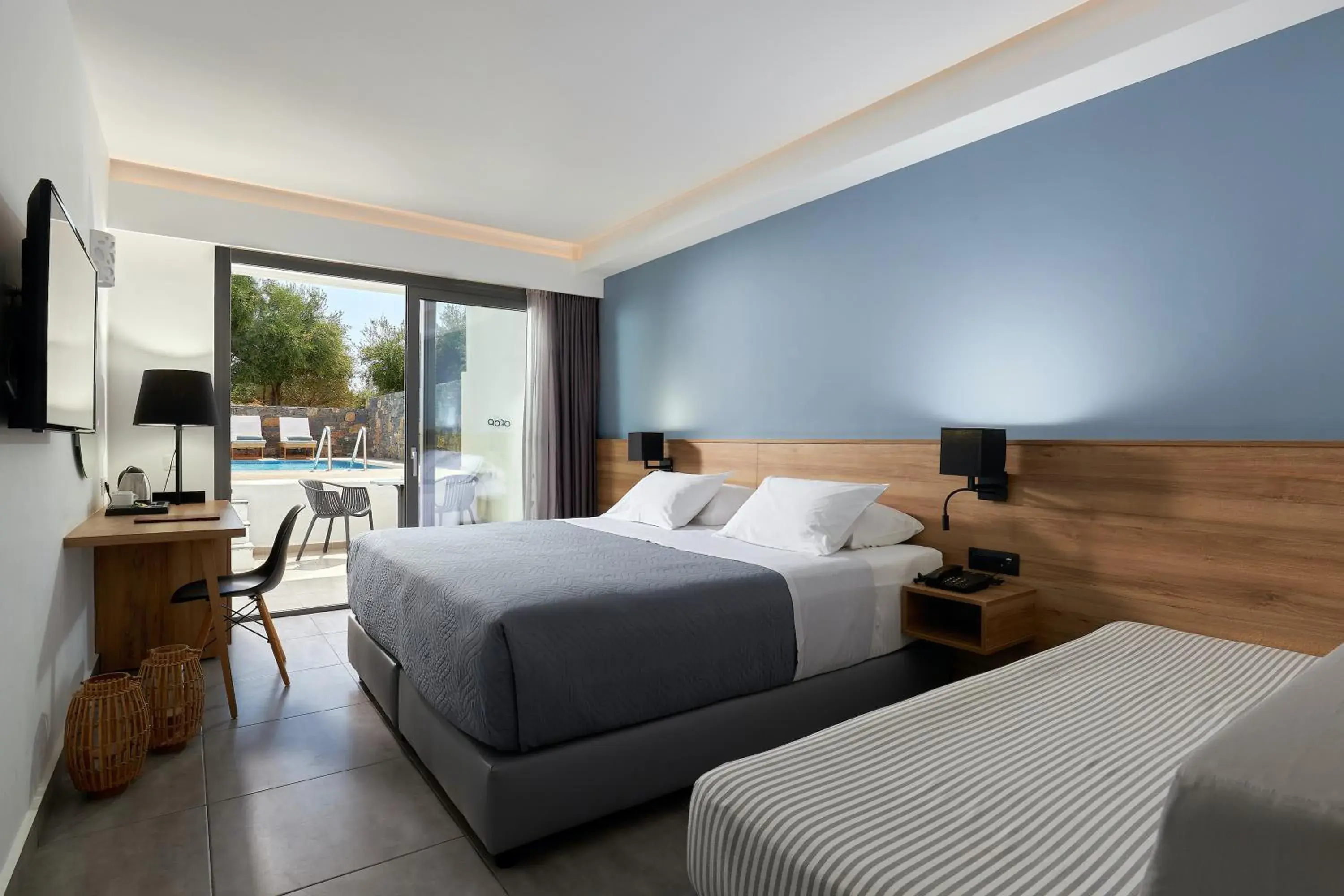 Superior Family Room with Shared Pool in Sentido Amounda Bay Superior Family Room with Shared Pool in Sentido Amounda Bay