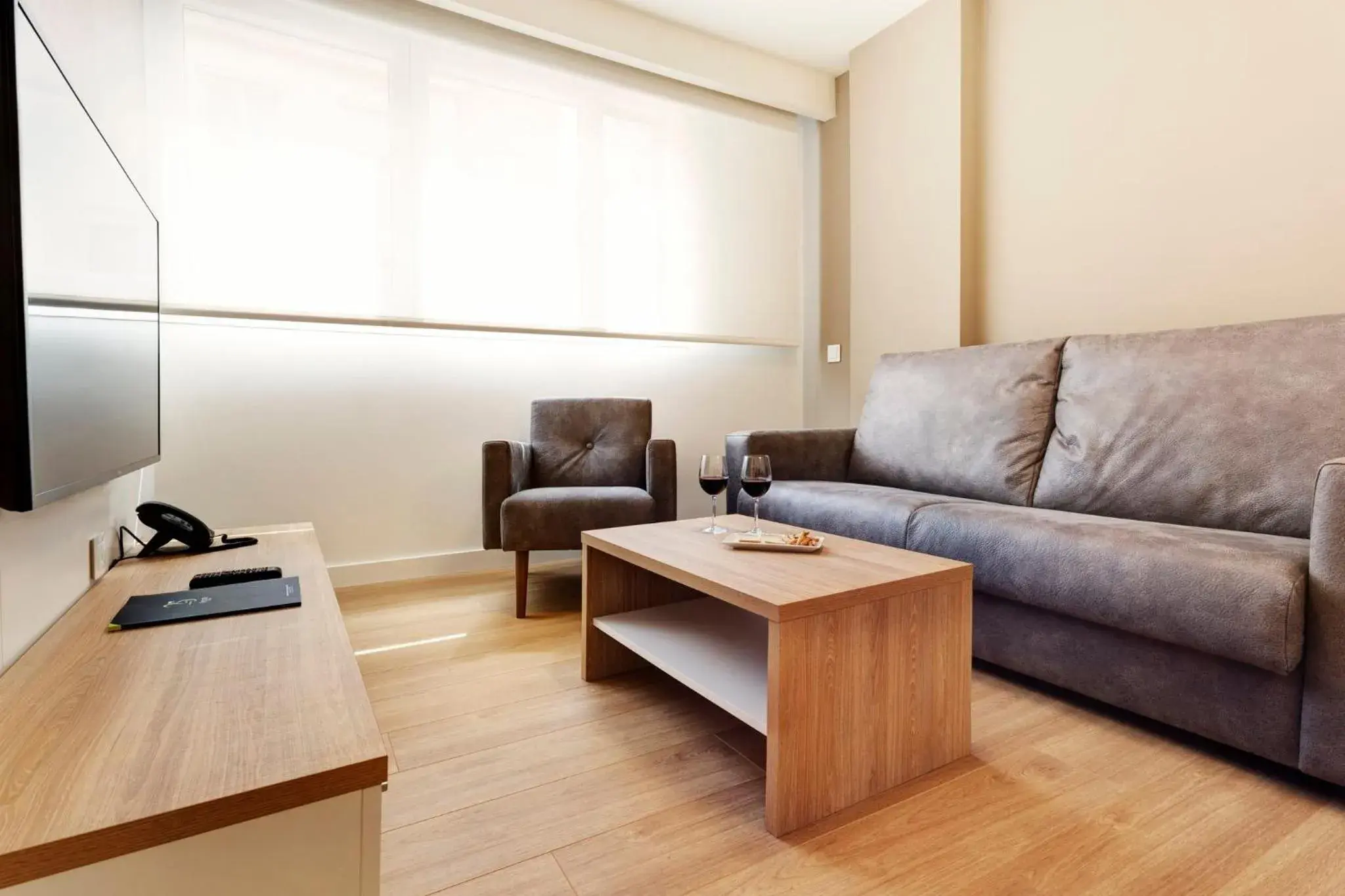 Food and drinks in Sercotel Logroño Suites Food and drinks in Sercotel Logroño Suites