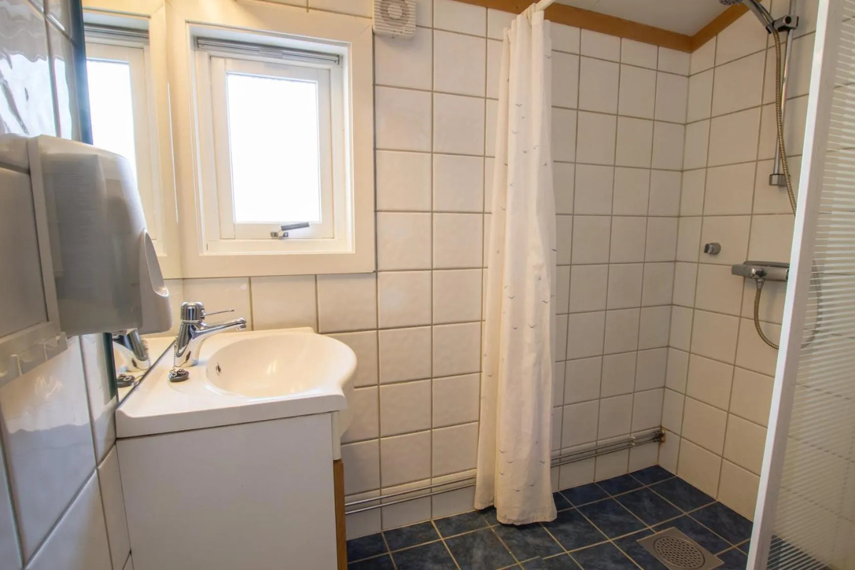 Shower in Sveastranda Camping