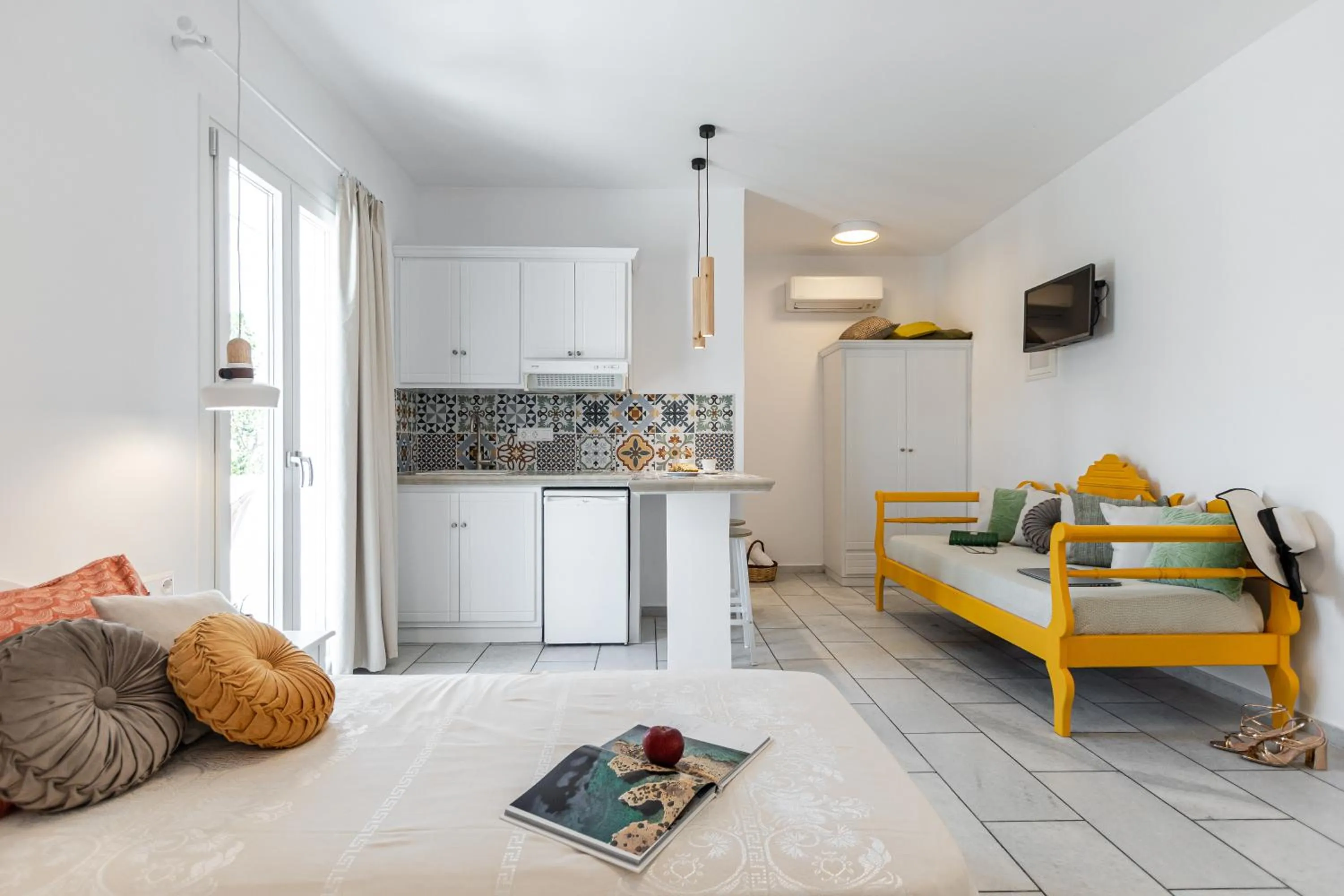 Patio in Birbas Hotel