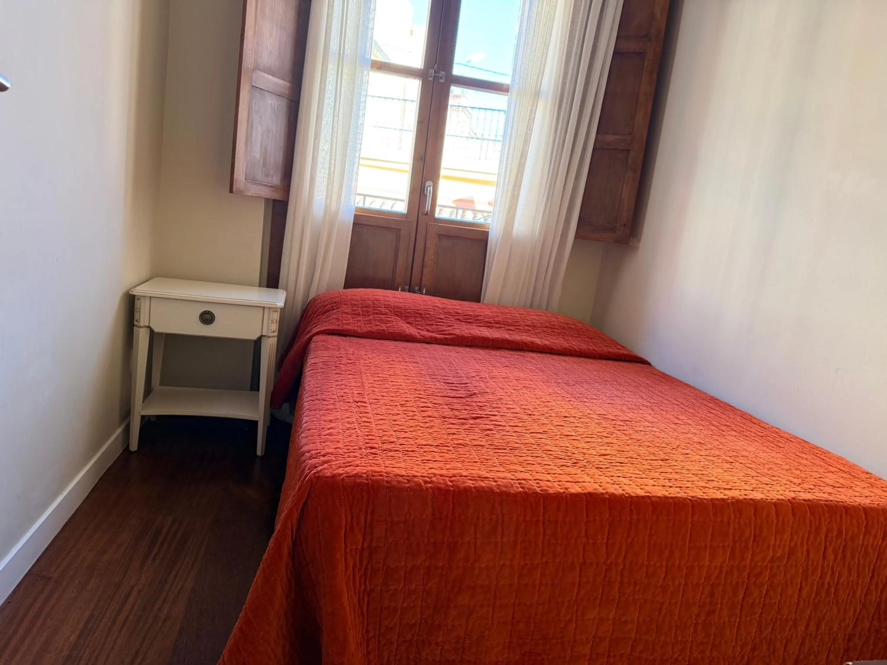 Bed in Smartmonki Sinagoga Entre la Catedral y Zocodover