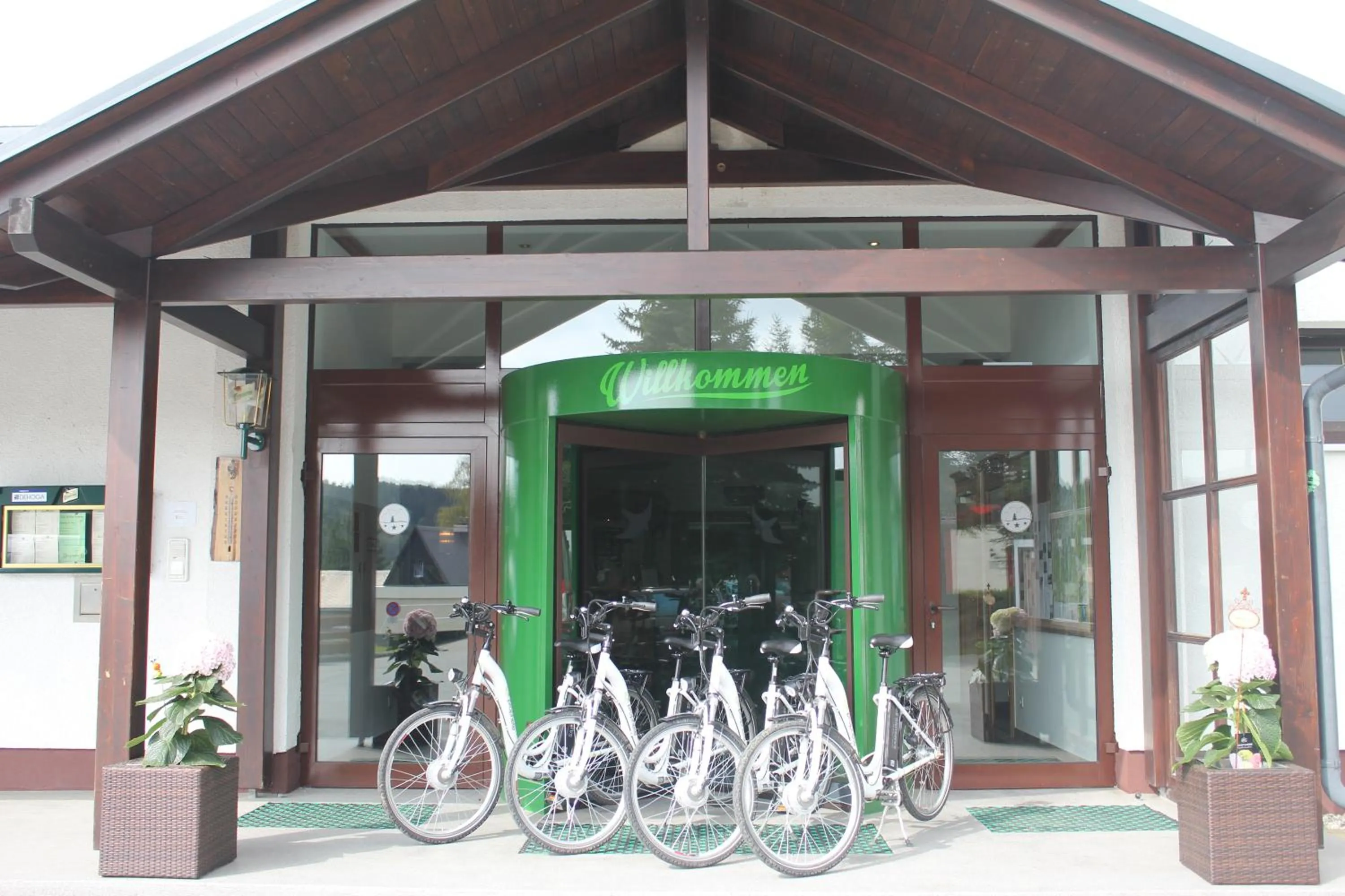 Facade/entrance in Alpina Lodge Hotel Oberwiesenthal