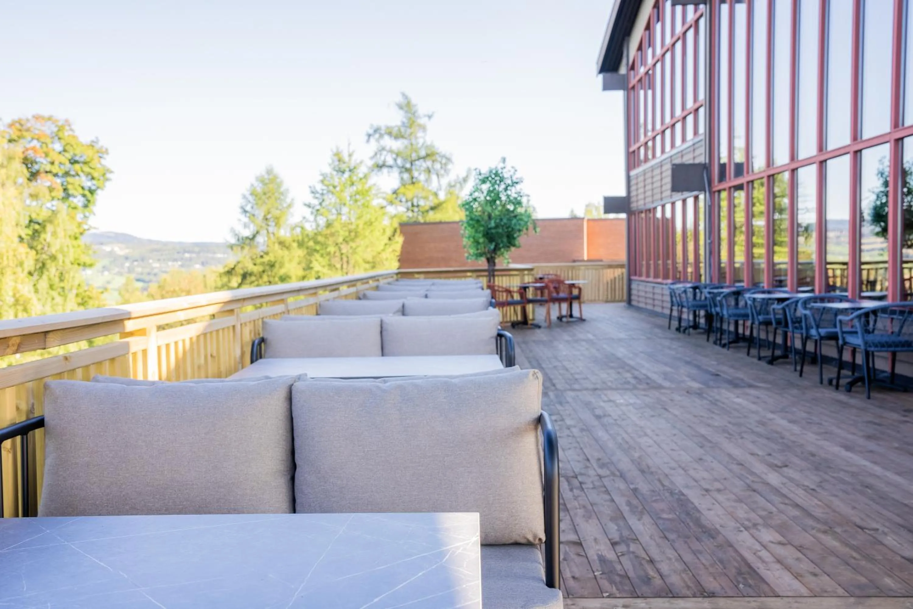 Restaurant/places to eat in Honne Hotell