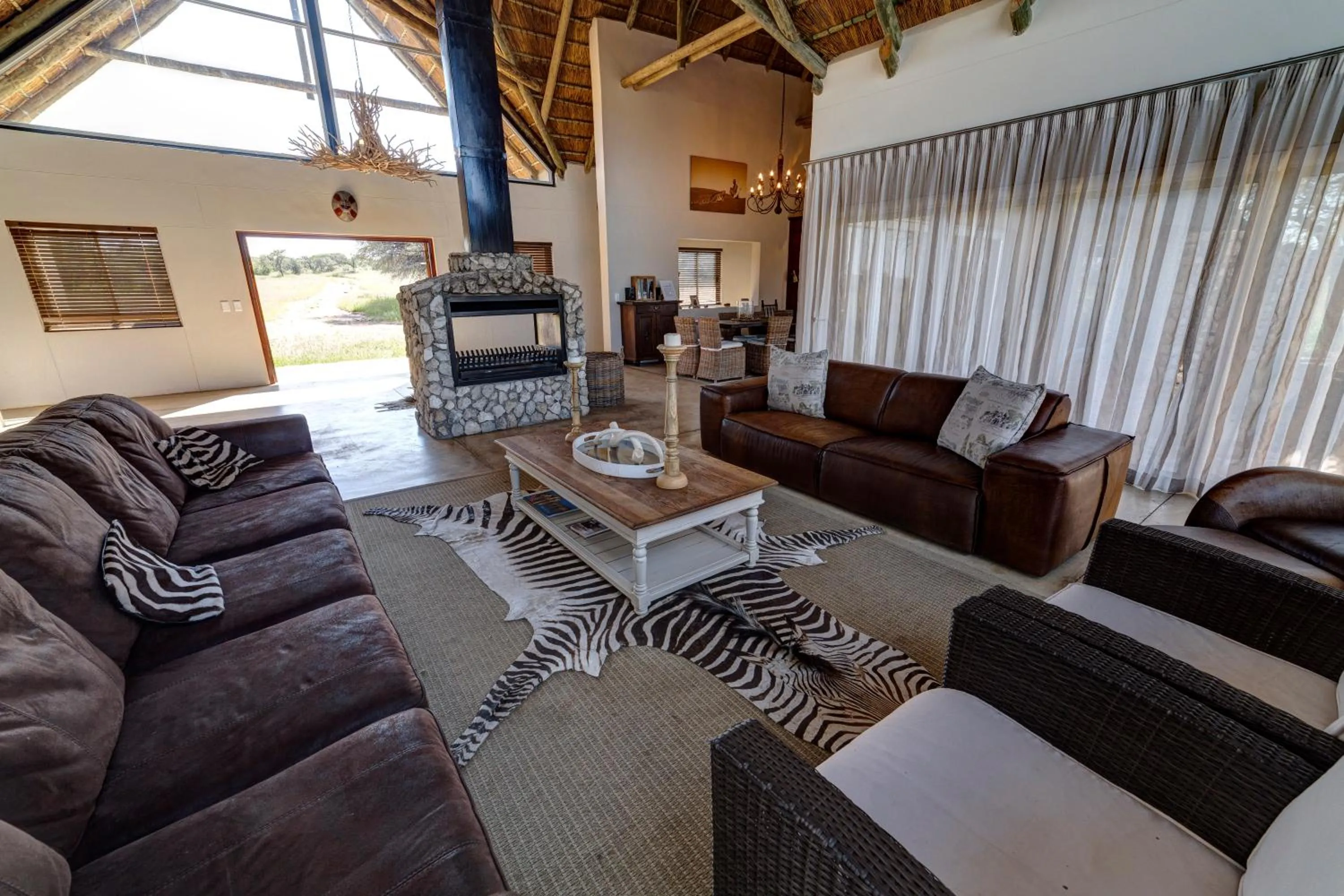 Living room in Naankuse Lodge