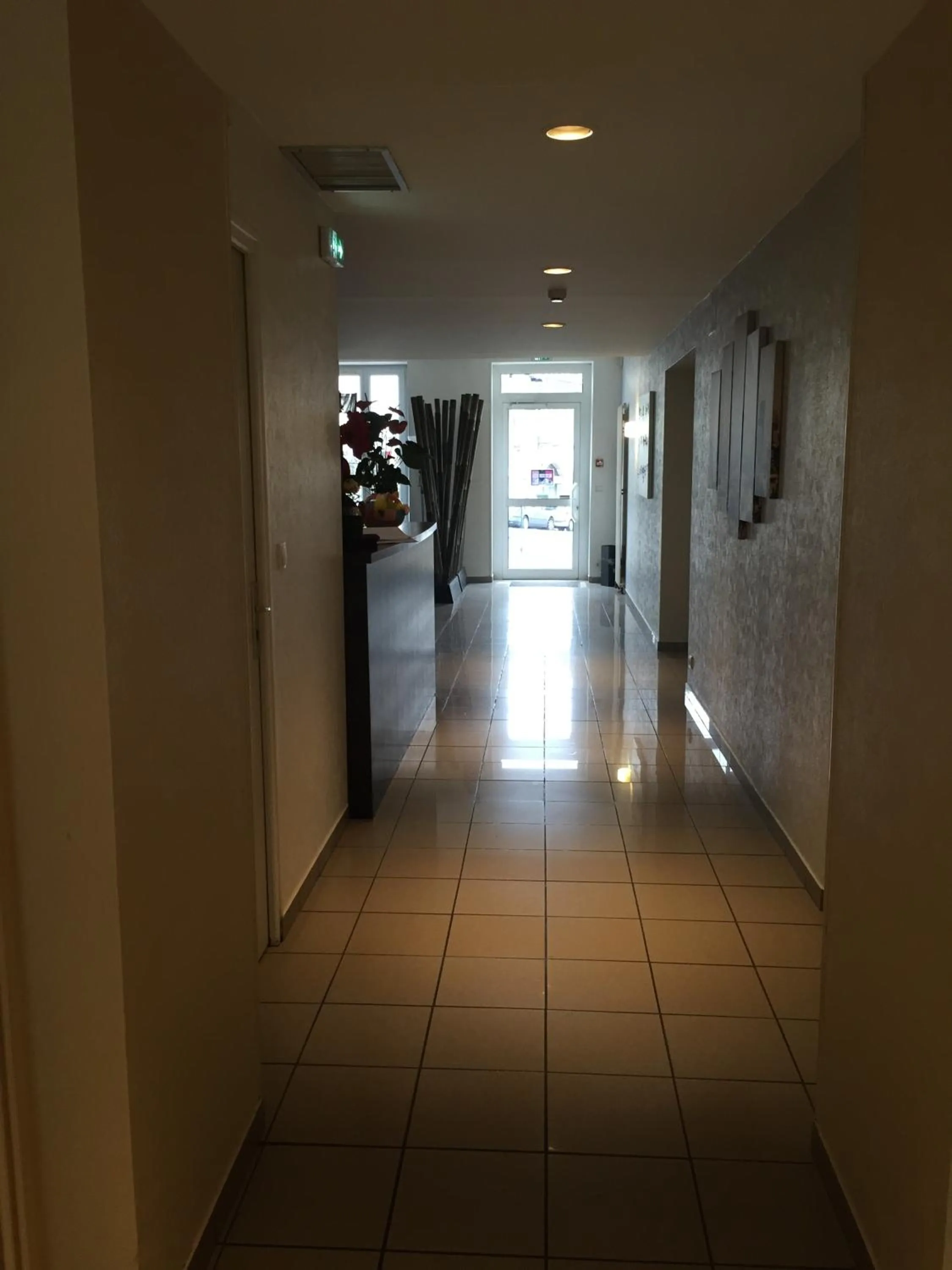 Lobby or reception in Hôtel Restaurant La Boule d'Or