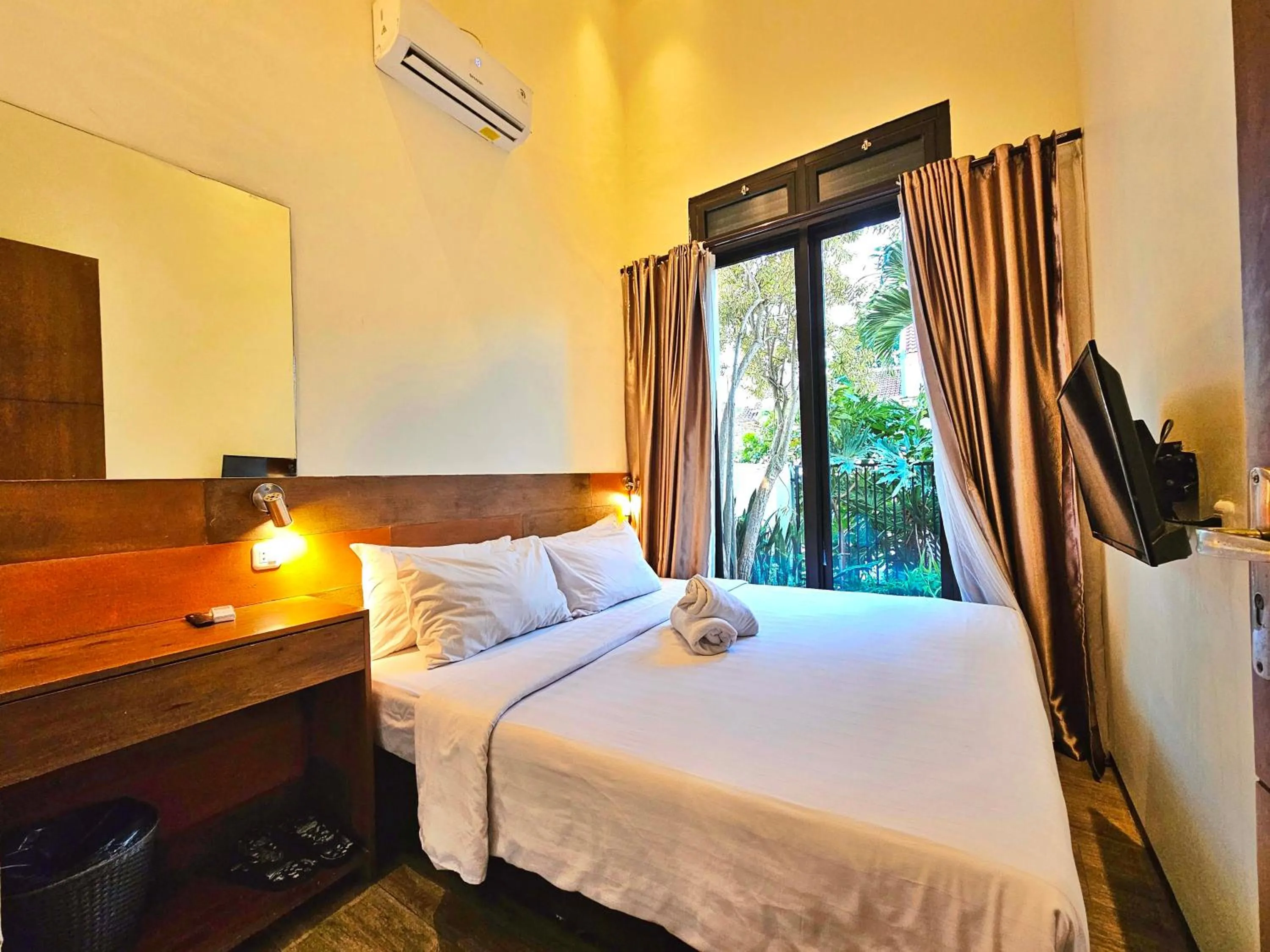 The Batu Villas Panderman Garden C5