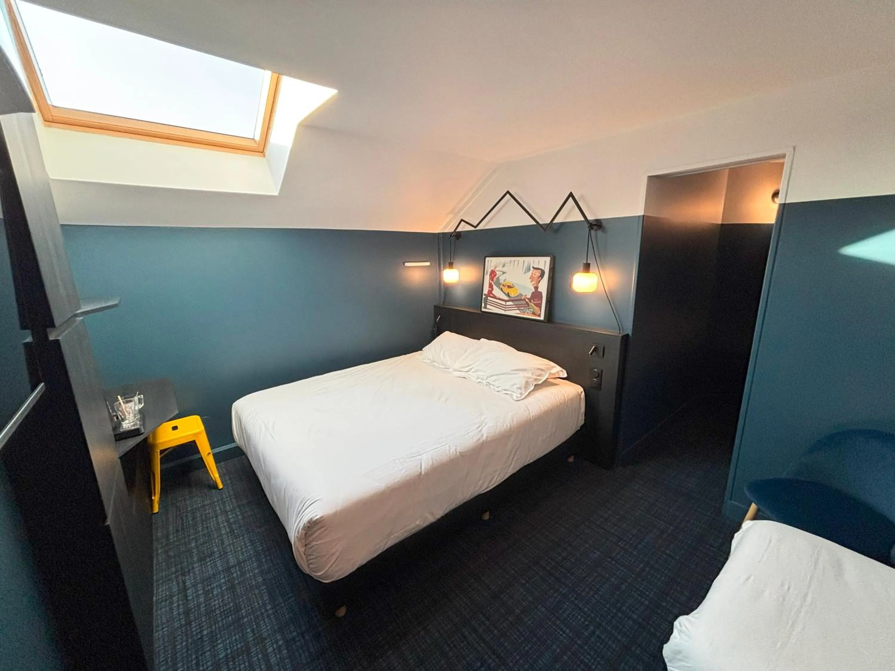 Bedroom, Bed in Sure Hotel by Best Western Annecy