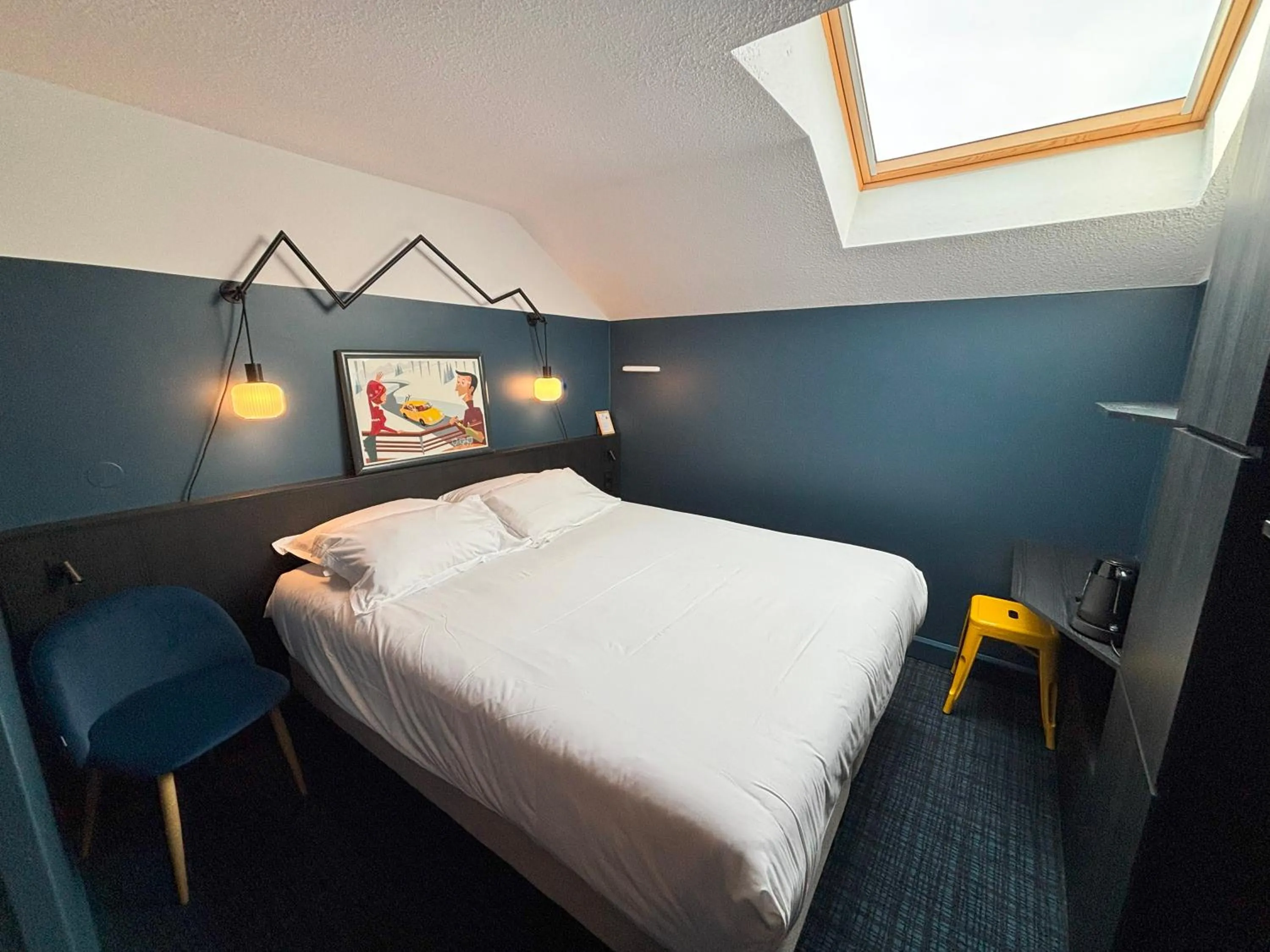 Bedroom, Bed in Sure Hotel by Best Western Annecy