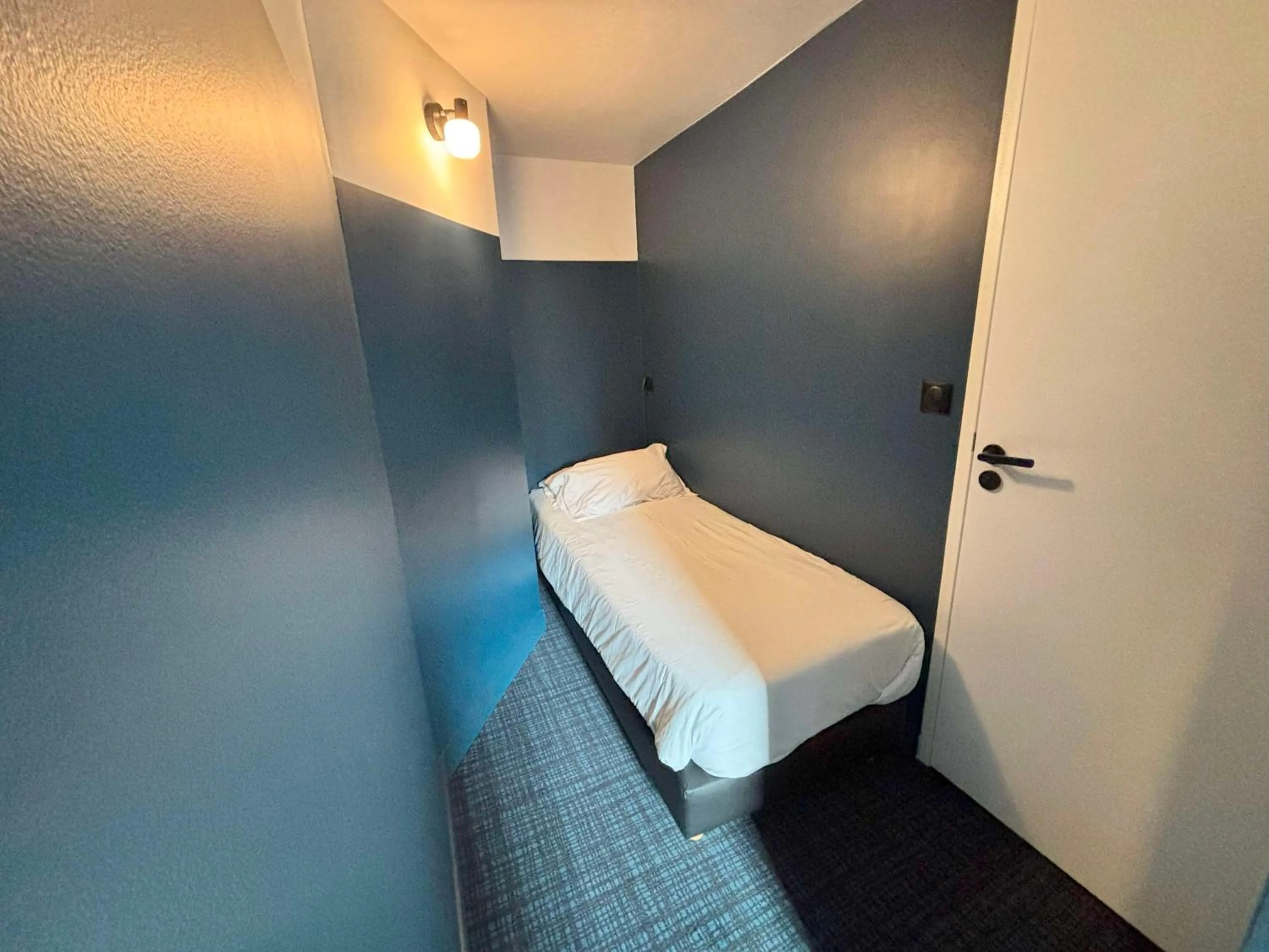 Bedroom, Bed in Sure Hotel by Best Western Annecy