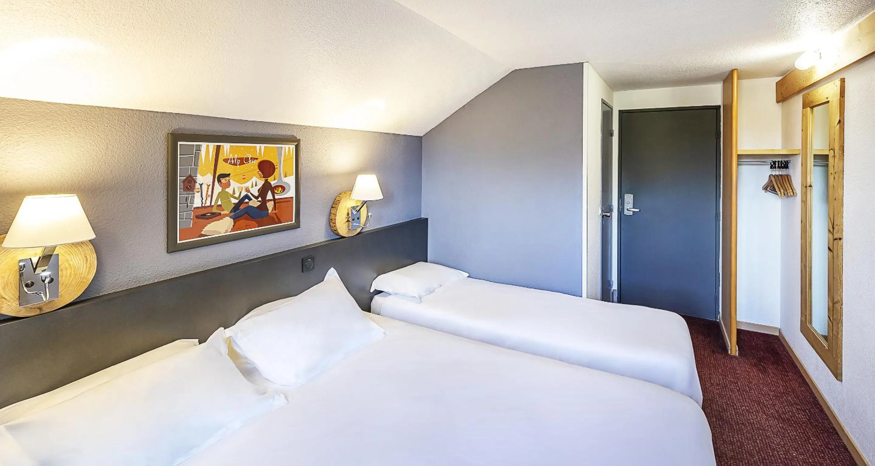 Bedroom, Bed in Sure Hotel by Best Western Annecy