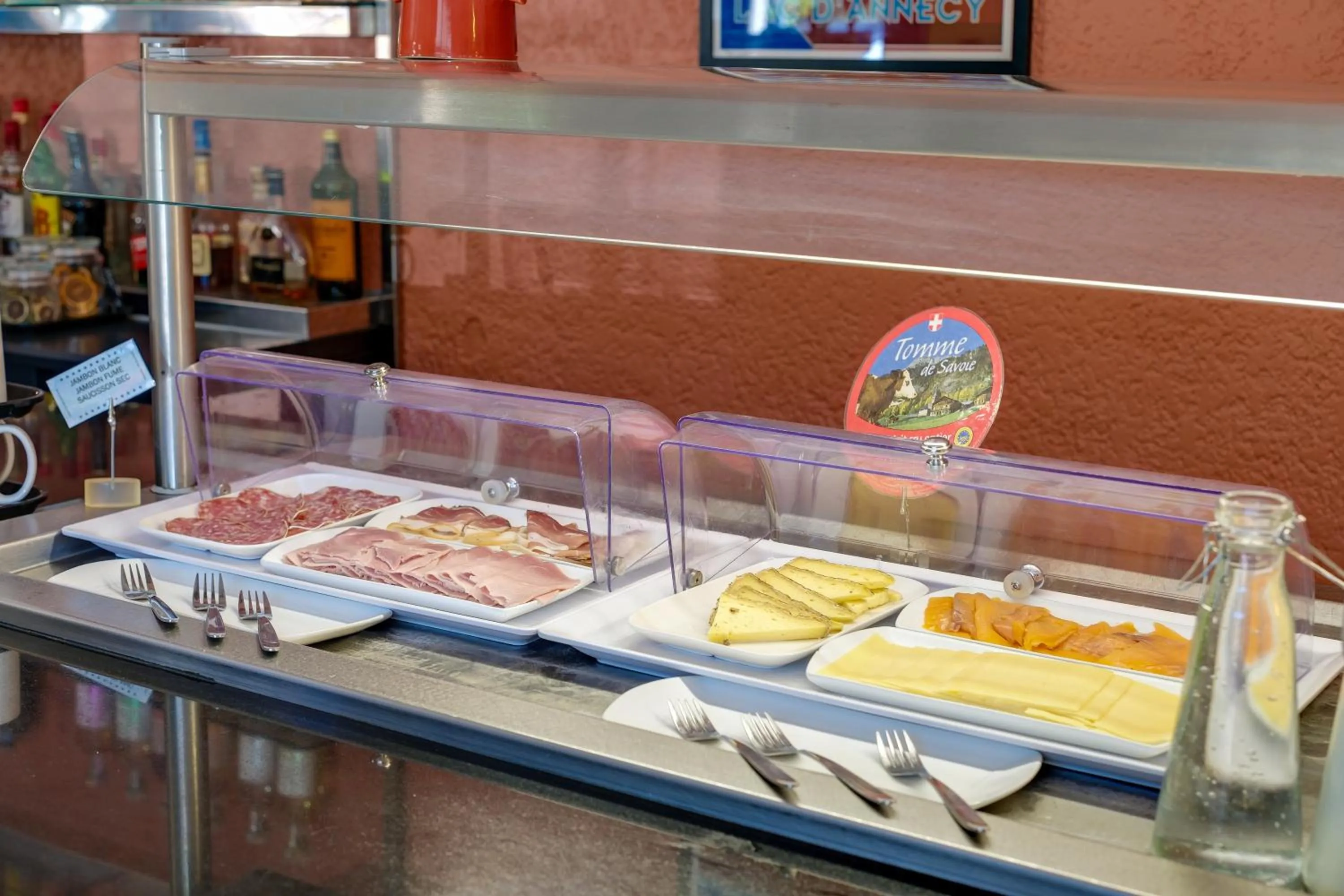 Restaurant/places to eat in Sure Hotel by Best Western Annecy