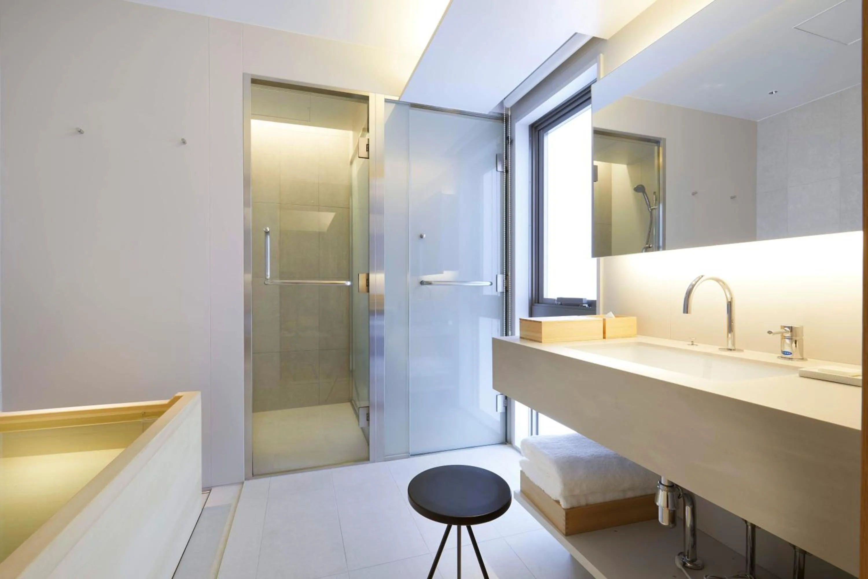 Hot Tub in TSUKI Tokyo